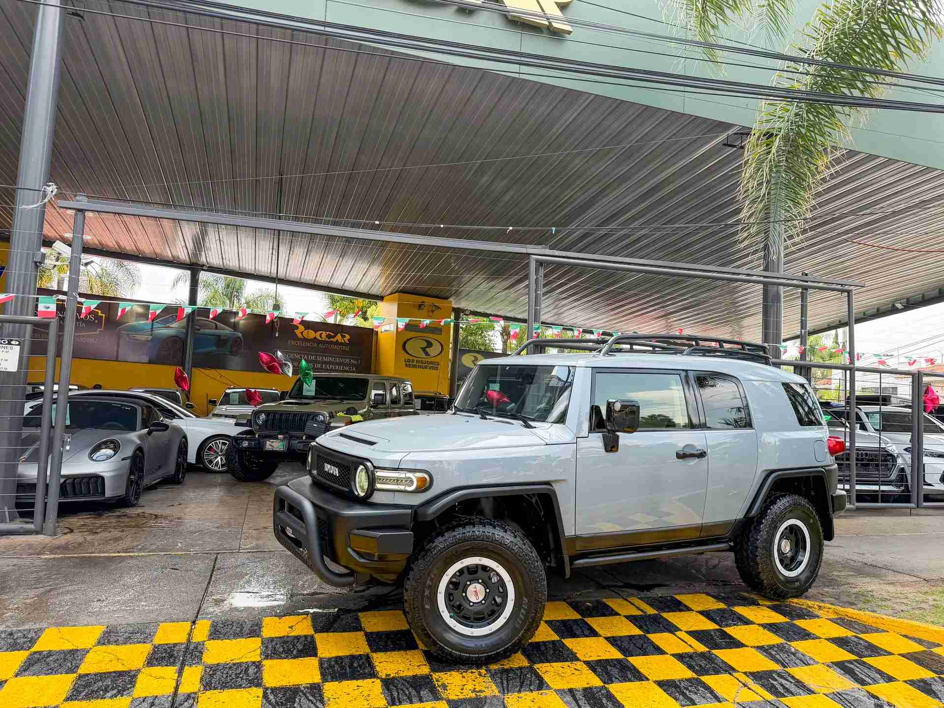Toyota Fj