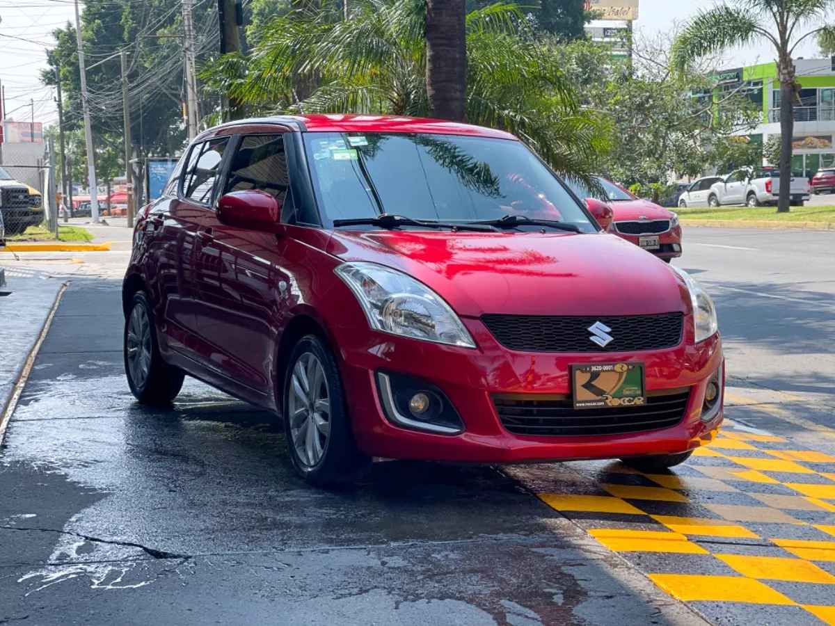 Car image 4