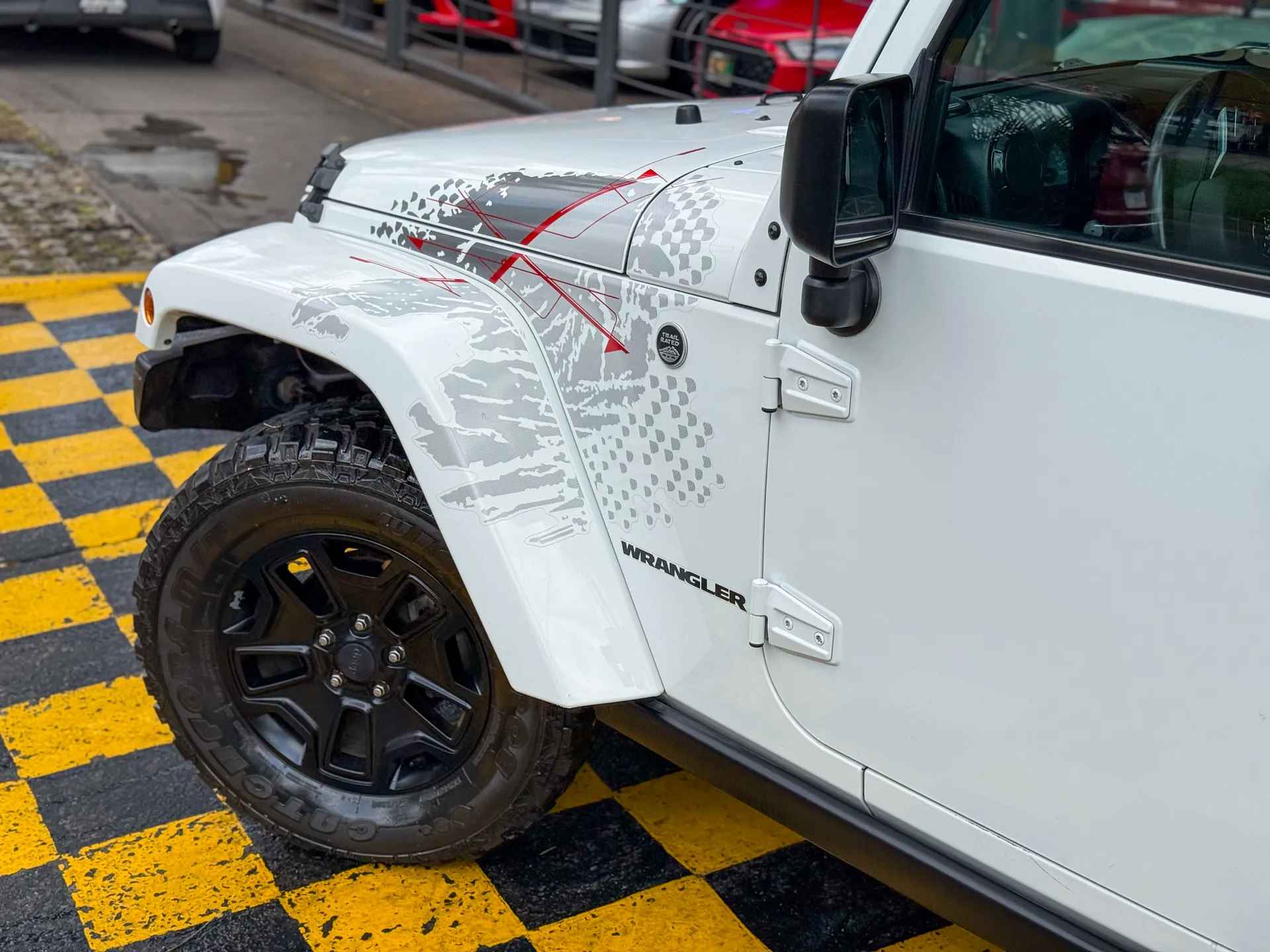 Car image 8