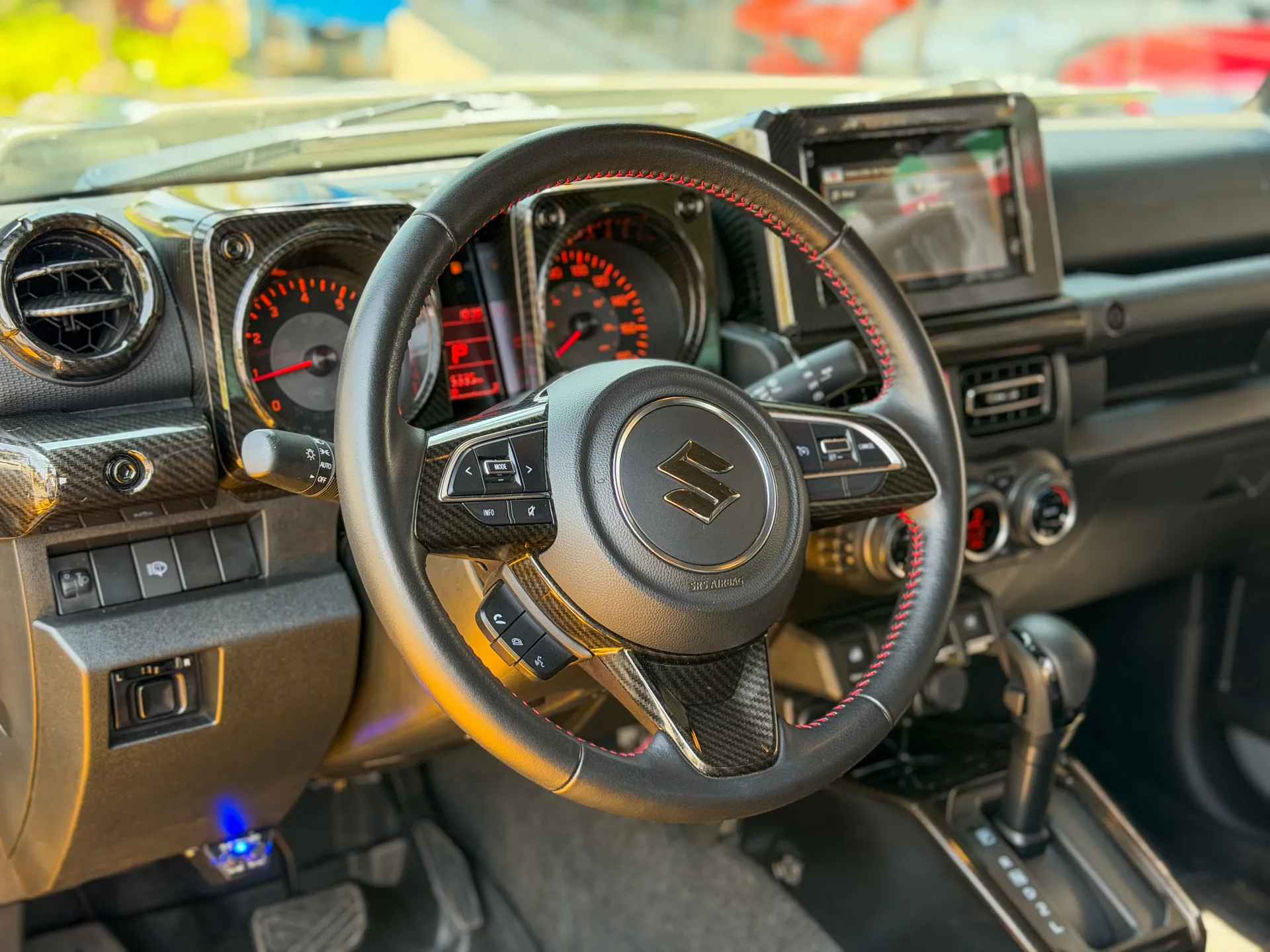 Car image 11