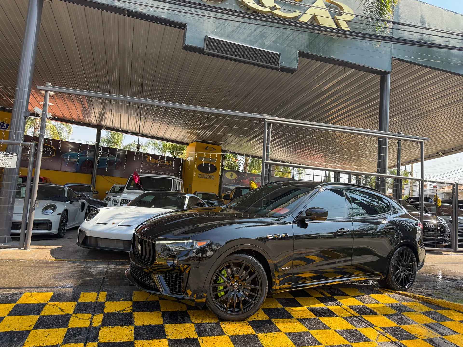 Car image 1