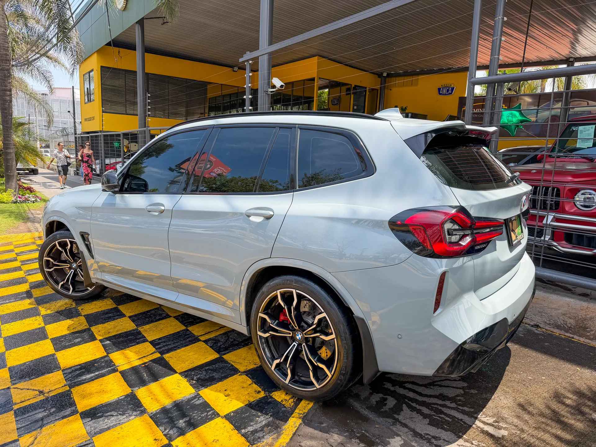 Car image 6