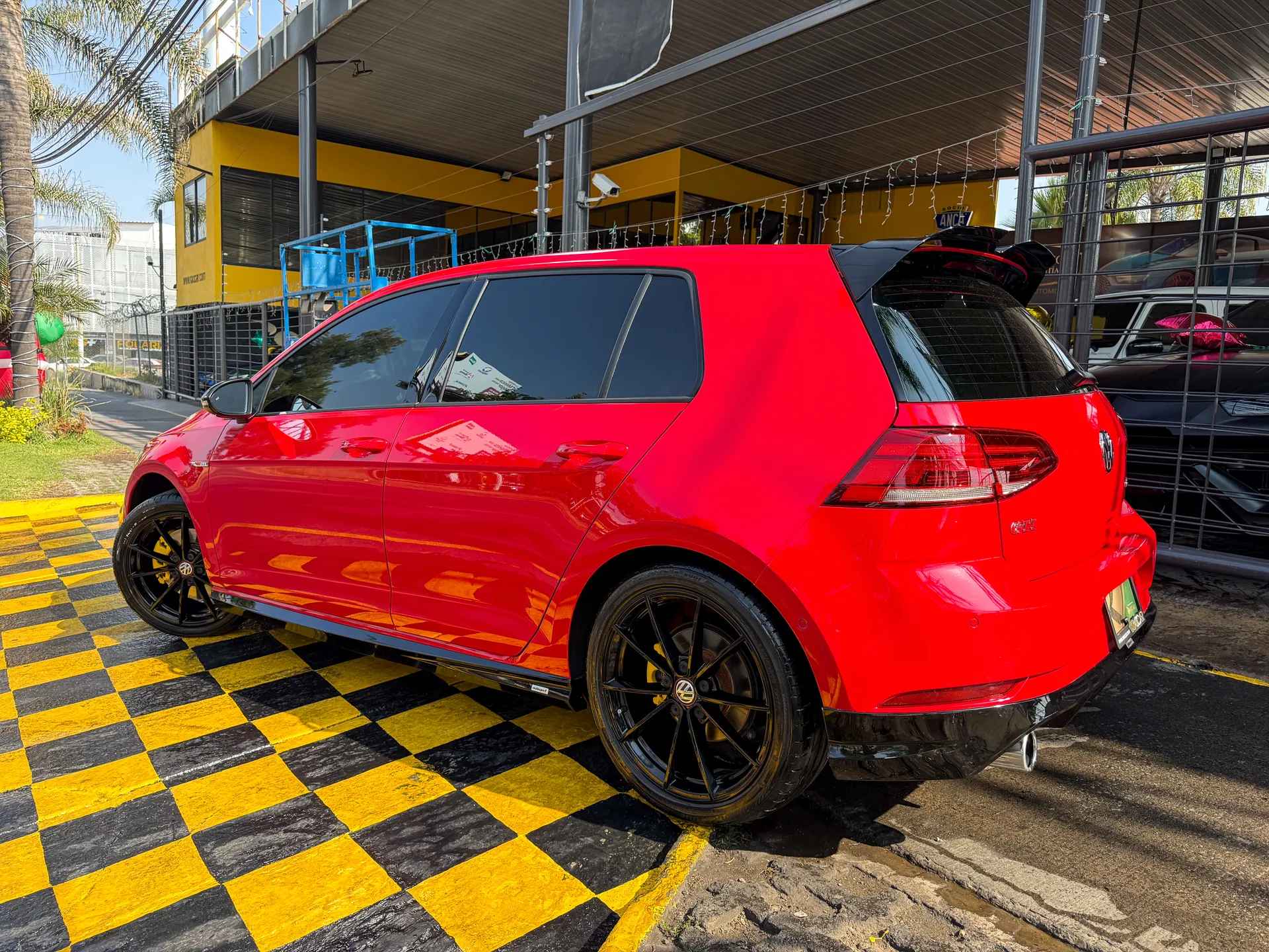 Car image 6