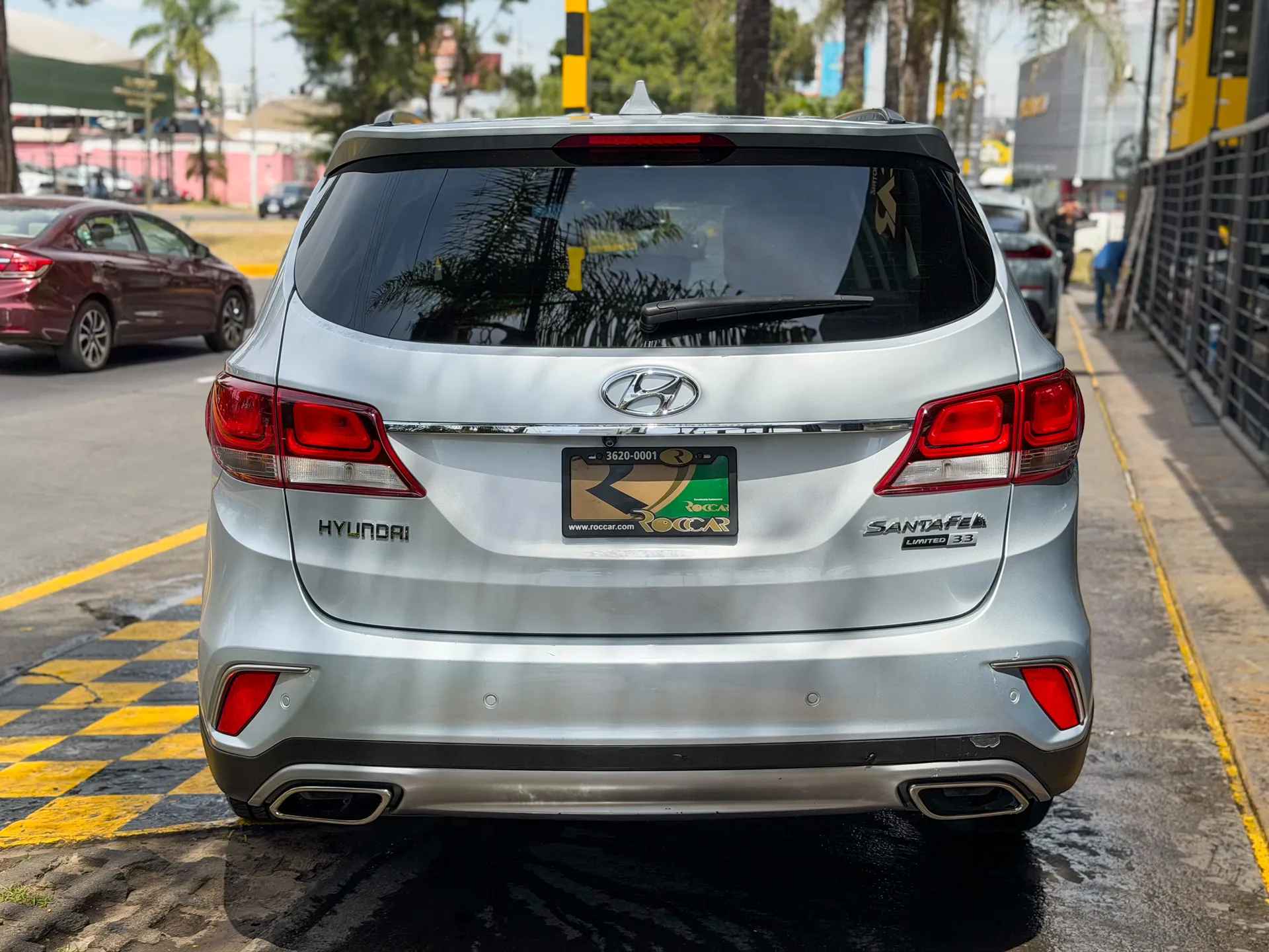 Car image 8