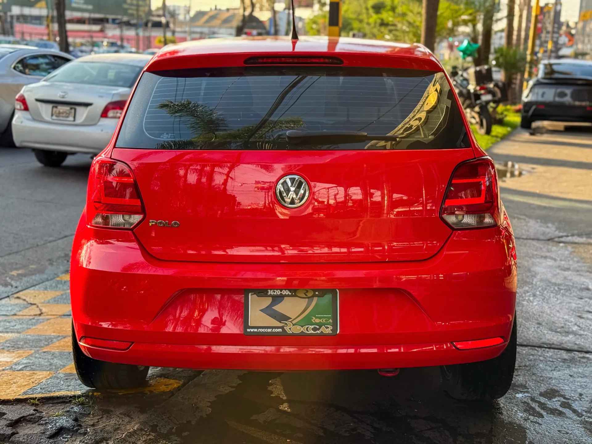 Car image 7