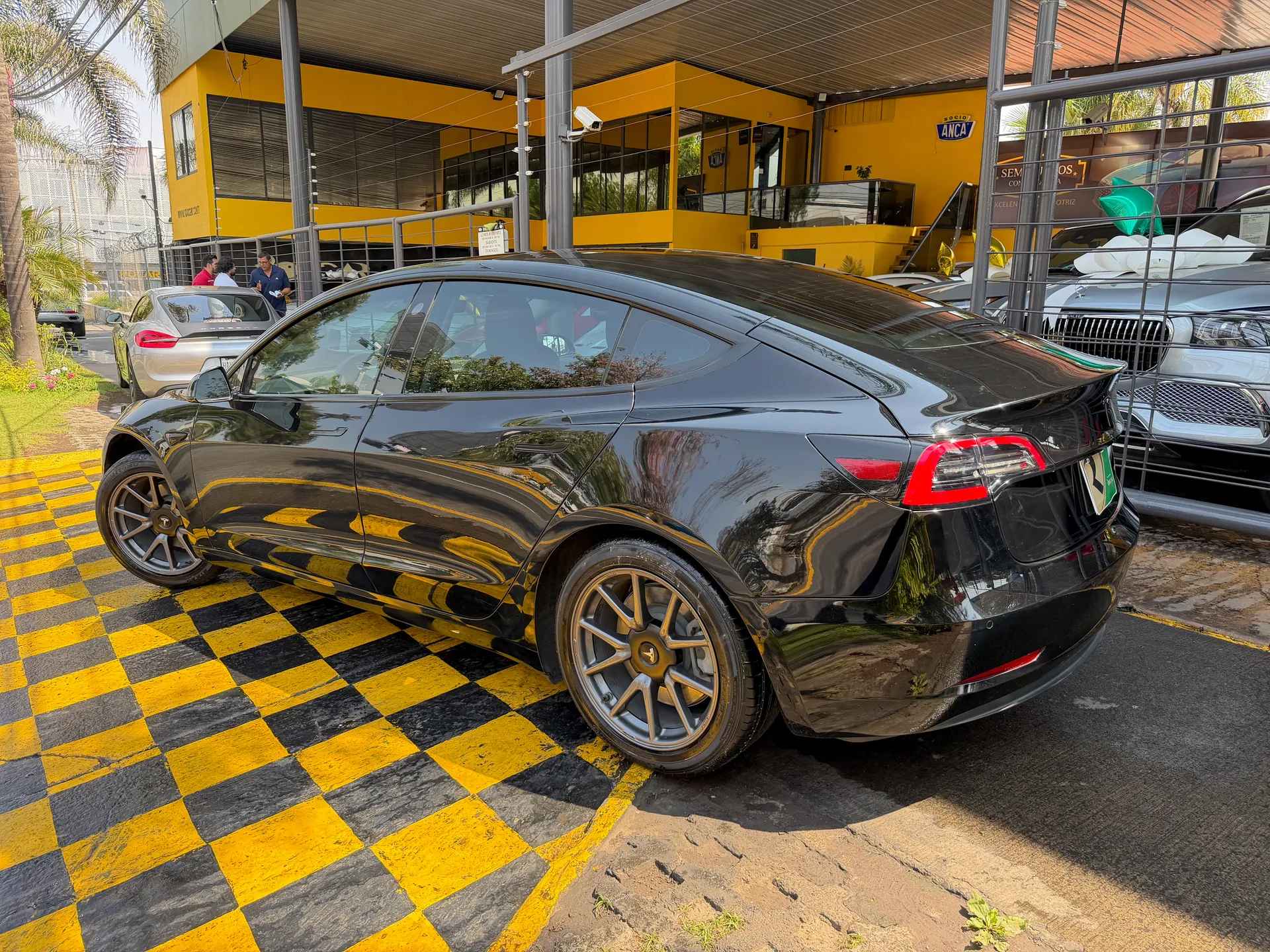 Car image 6