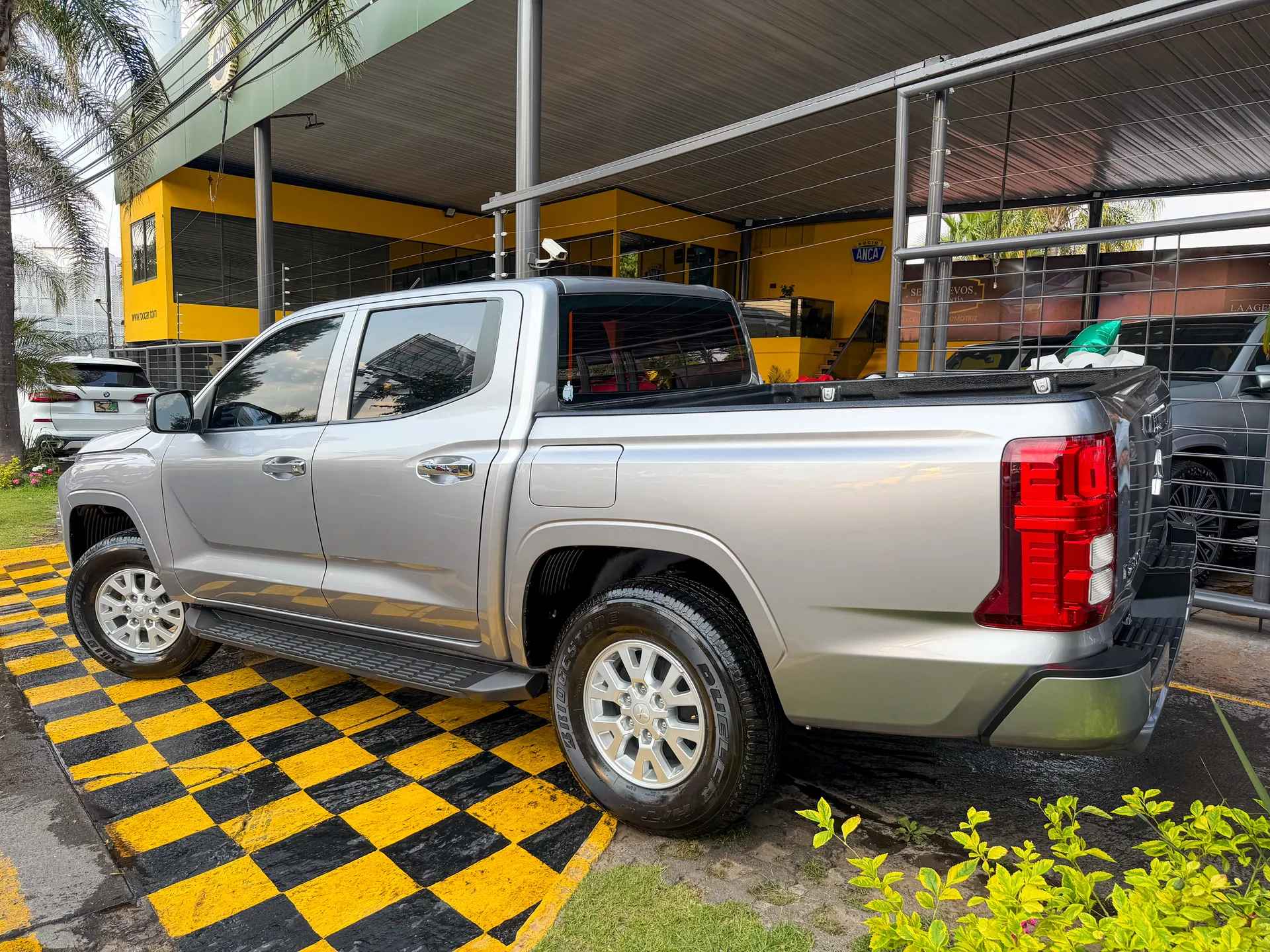 Car image 6