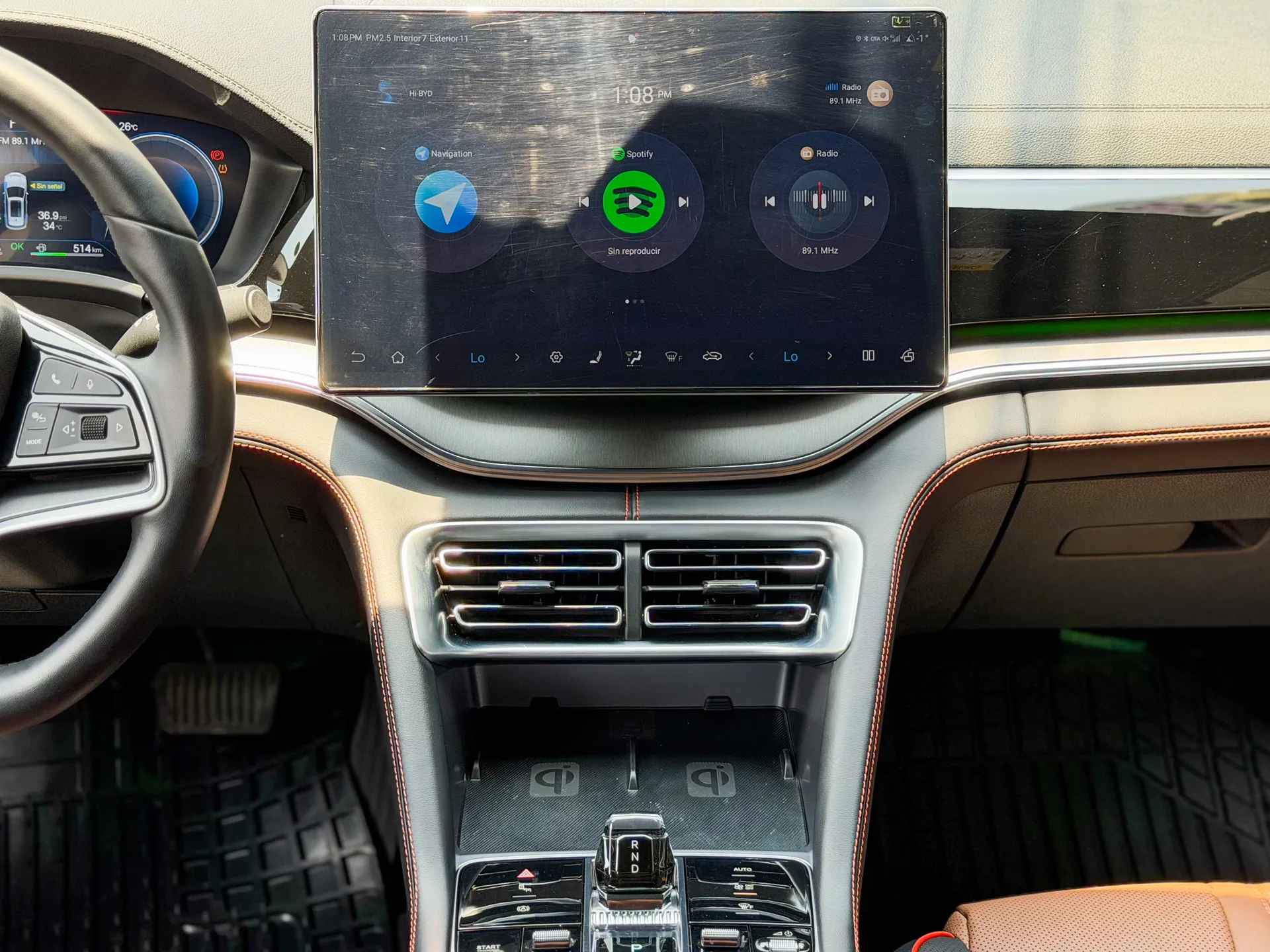 Car image 10