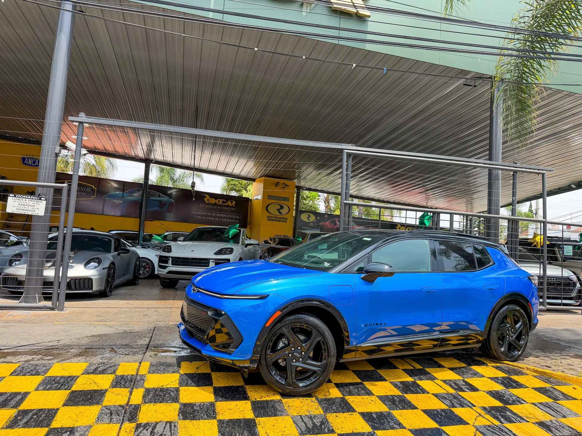 Car image 1