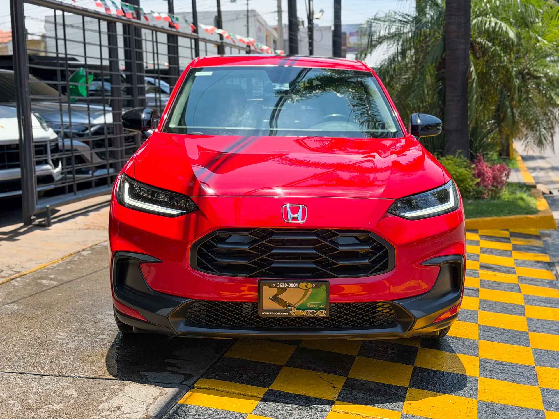 Car image 3