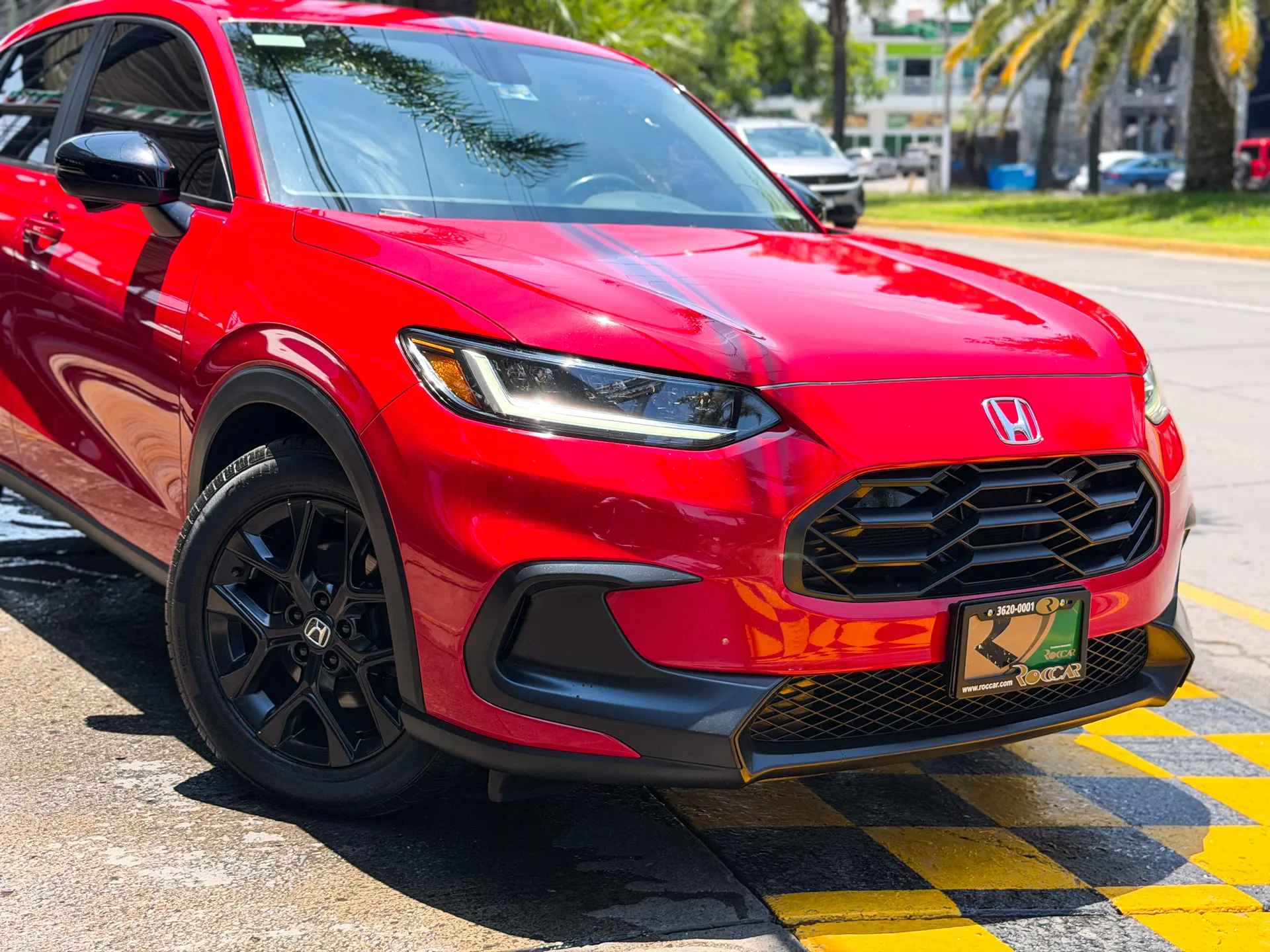 Car image 5