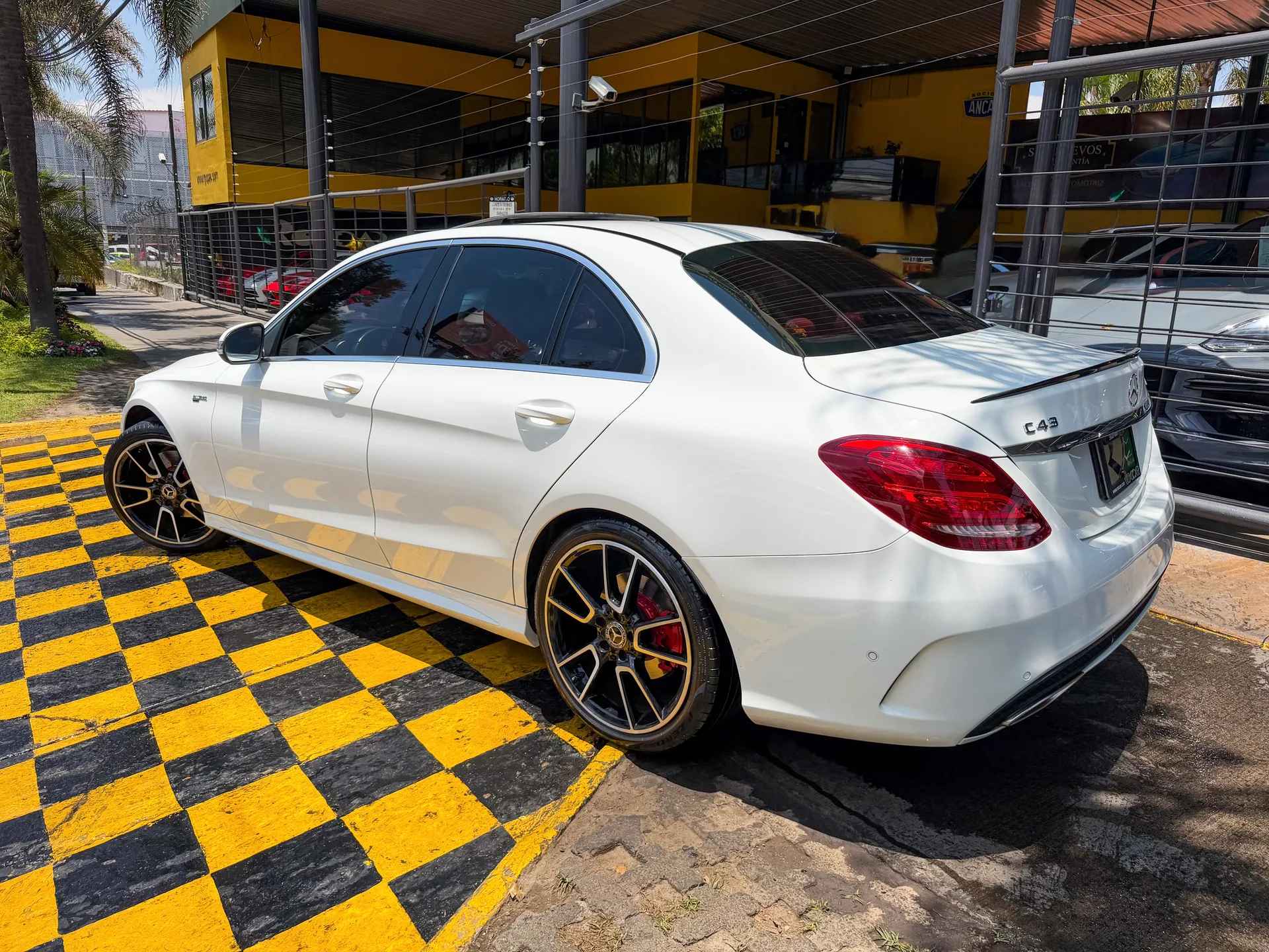 Car image 6