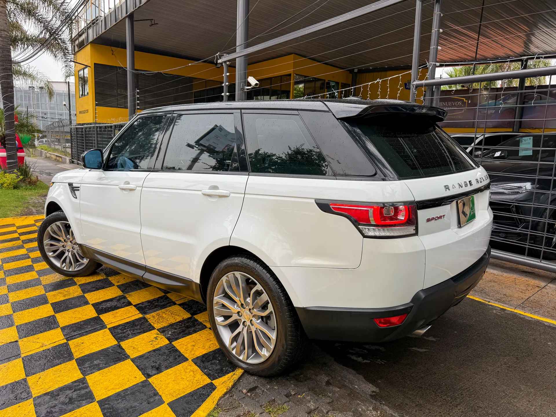 Car image 6