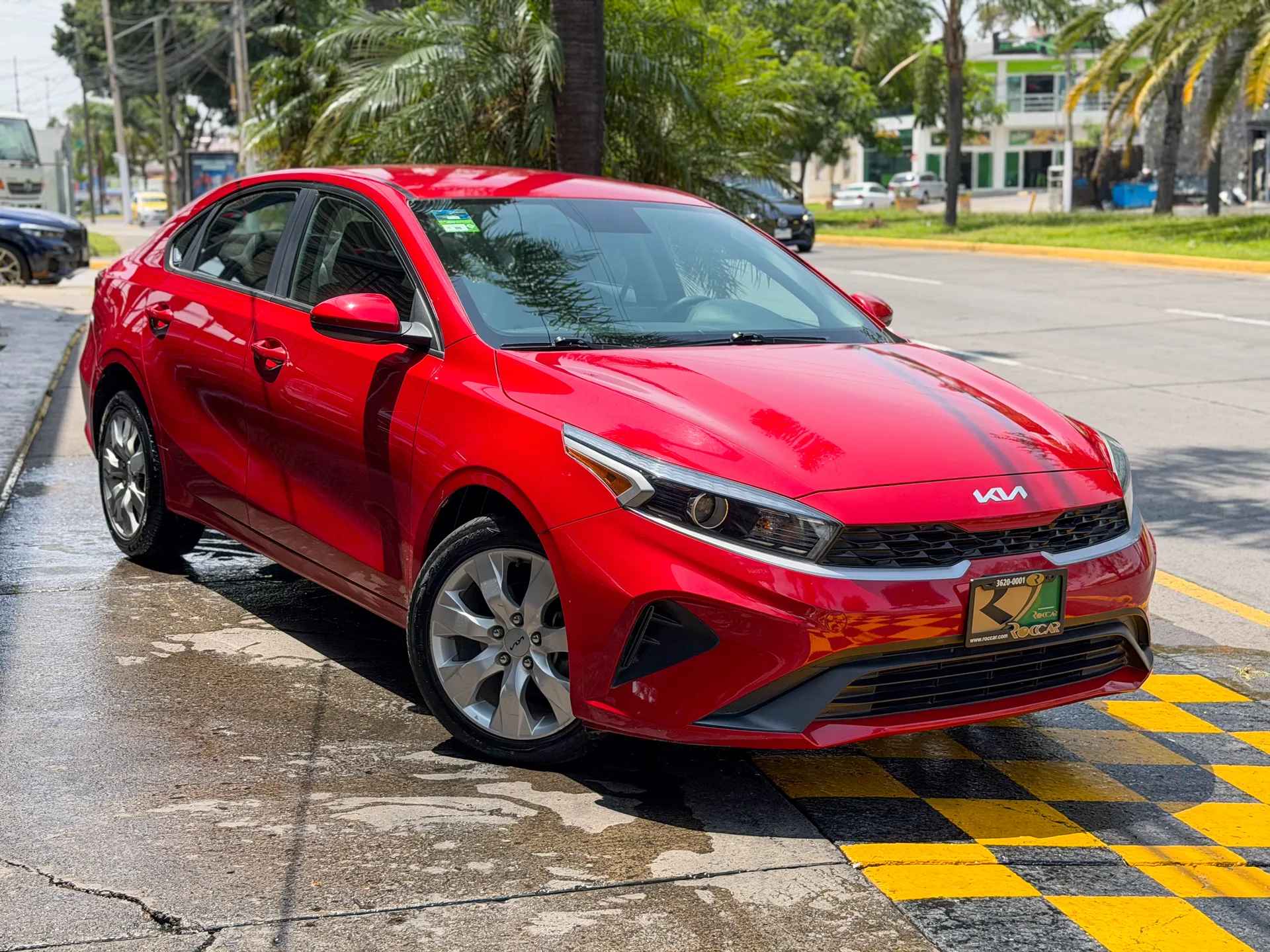 Car image 4
