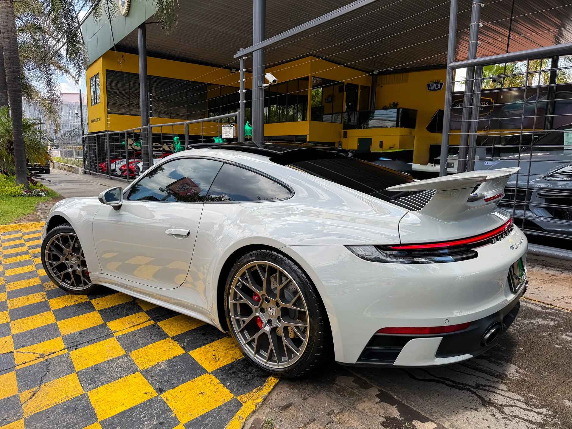 Car image 7