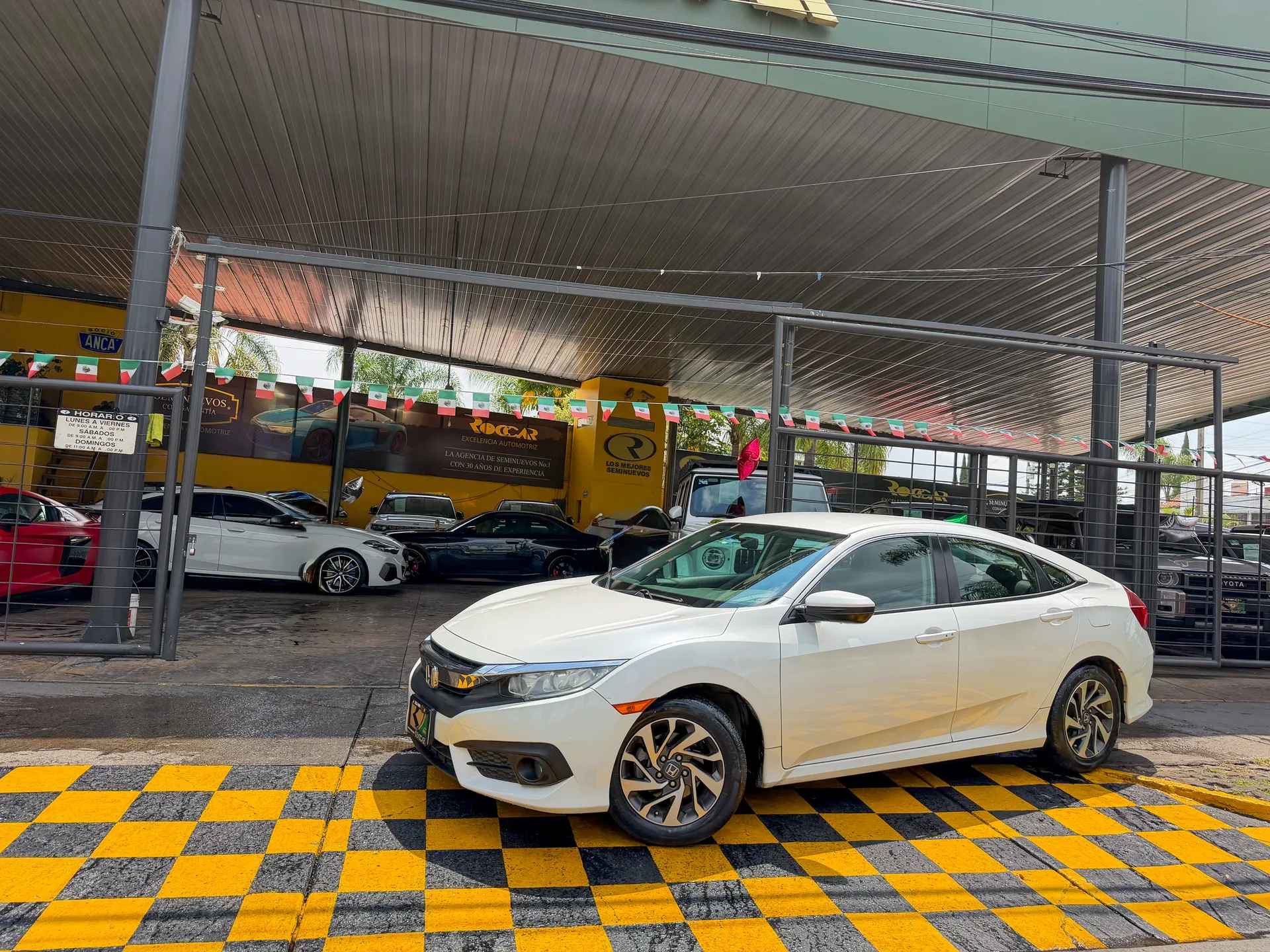 Car image 1