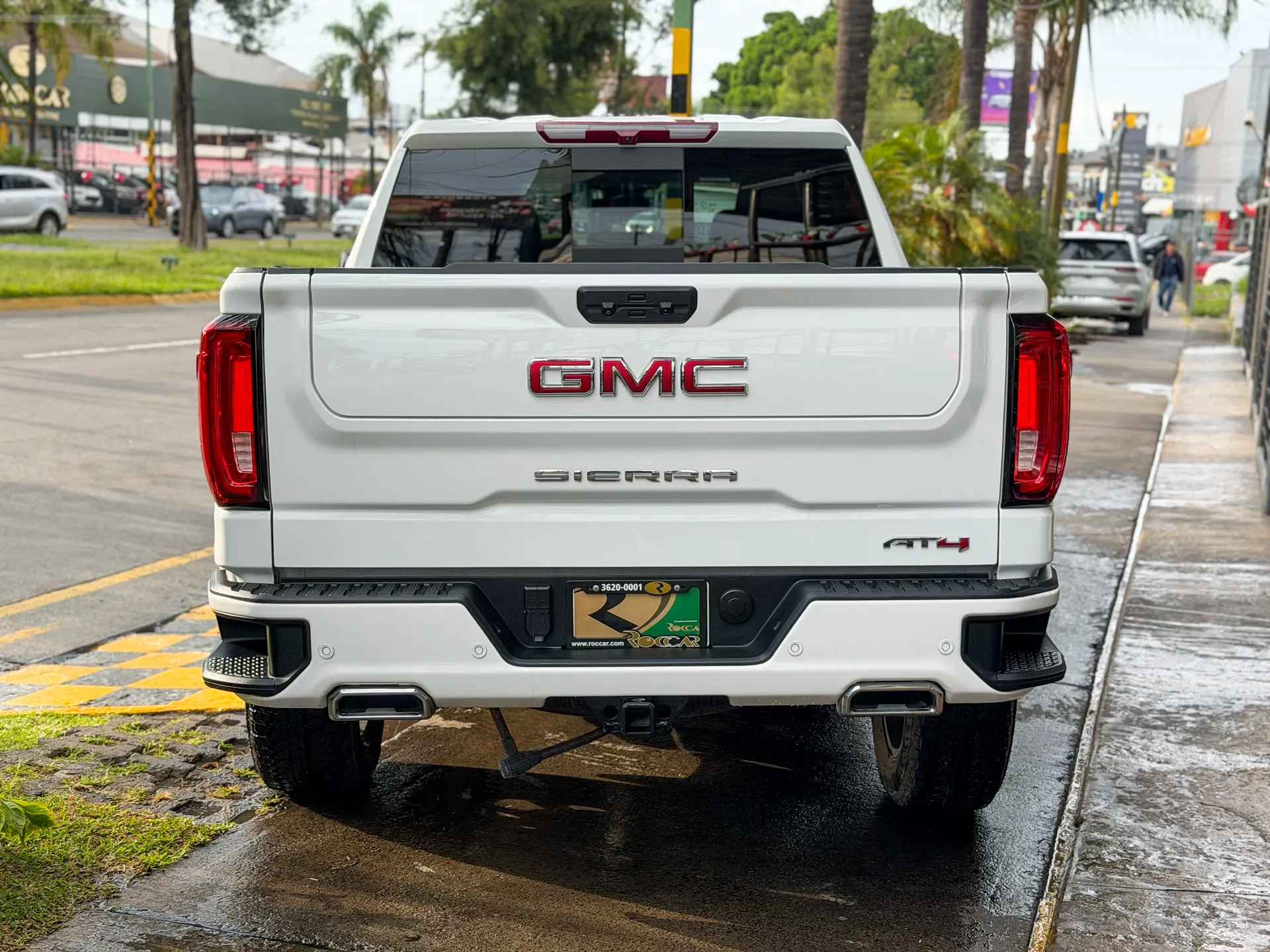 Car image 8