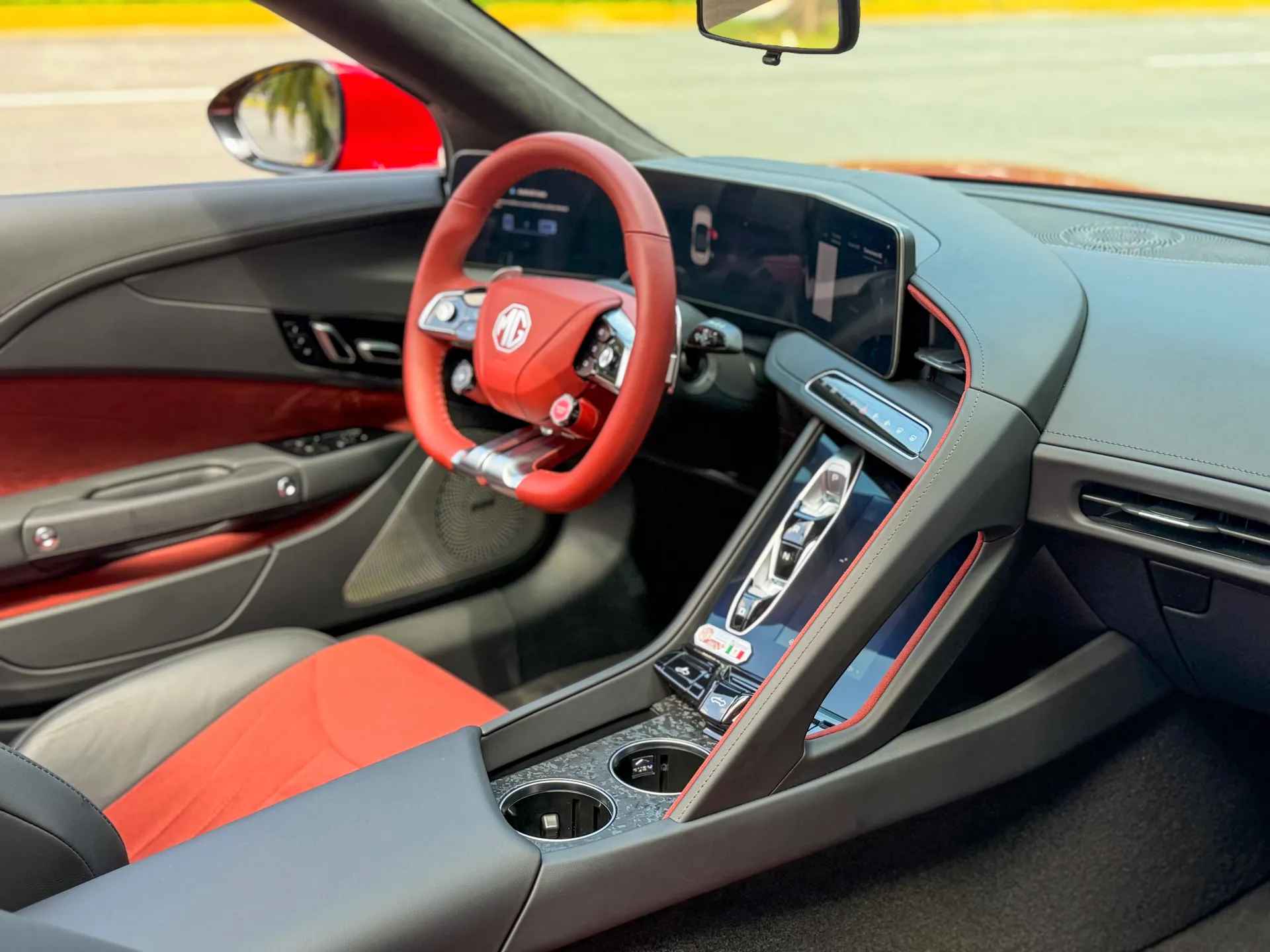Car image 23