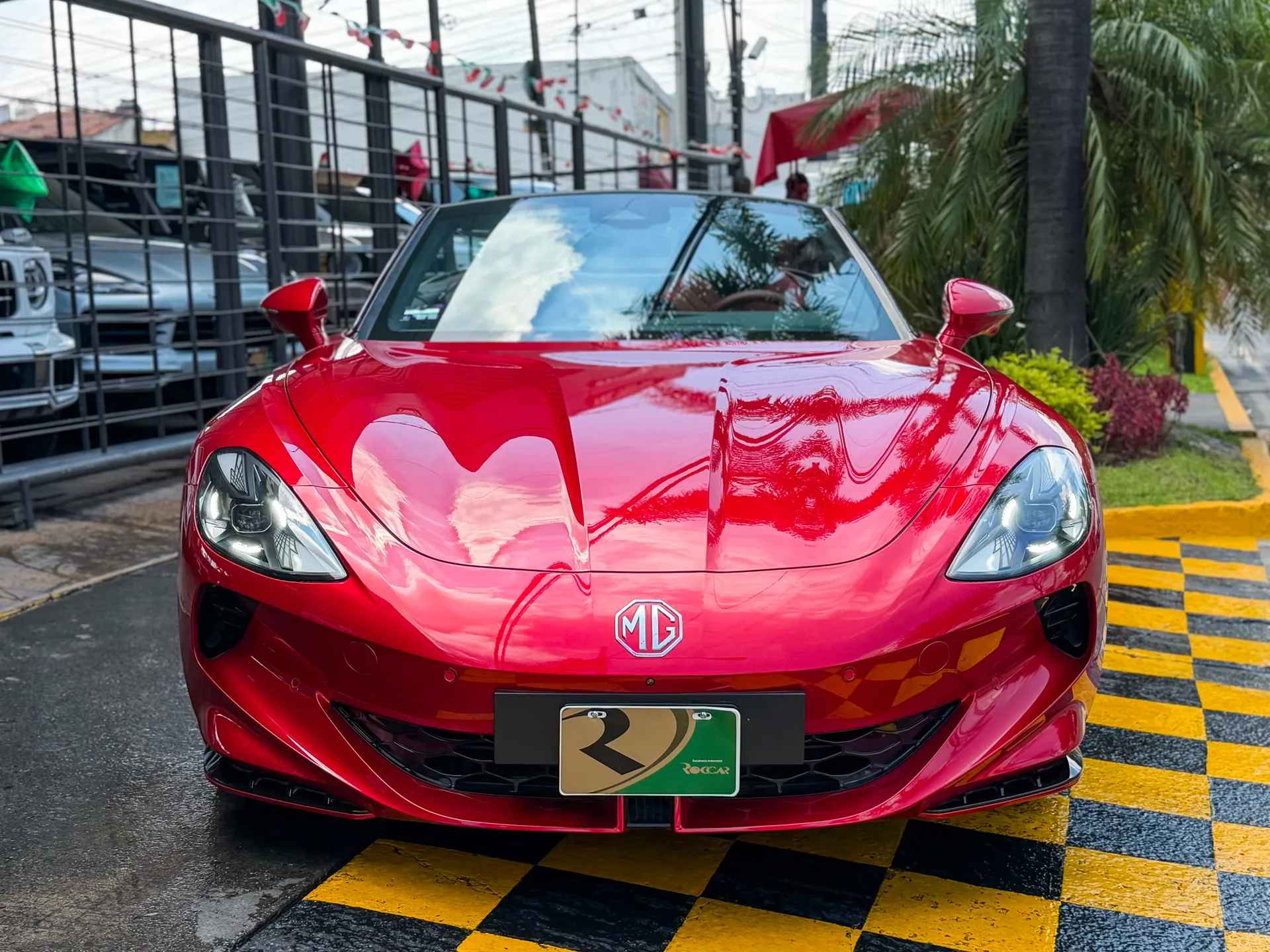 Car image 3