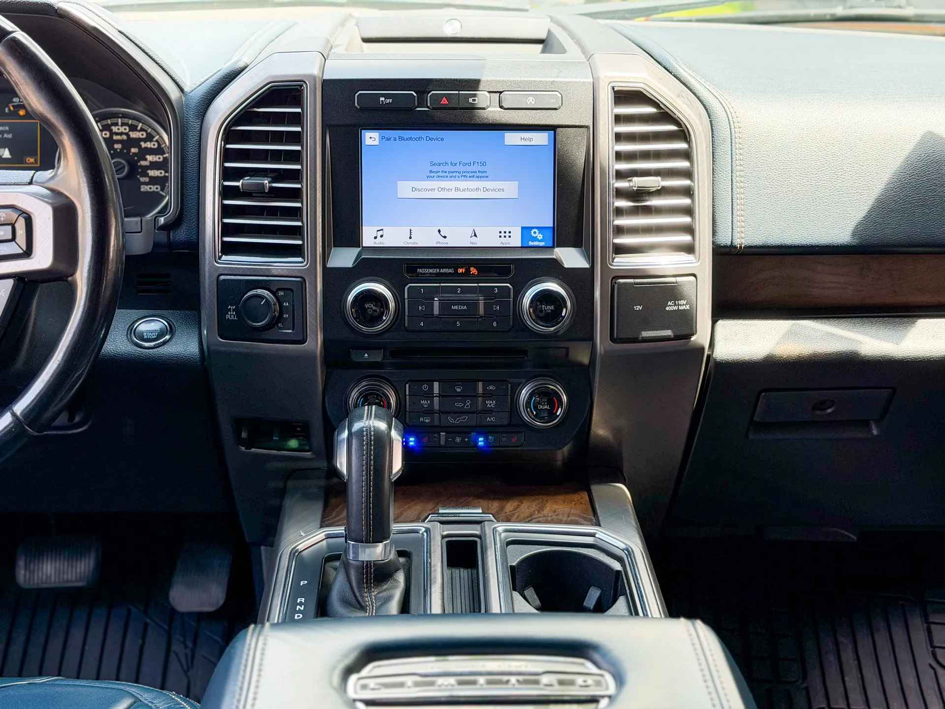 Car image 11