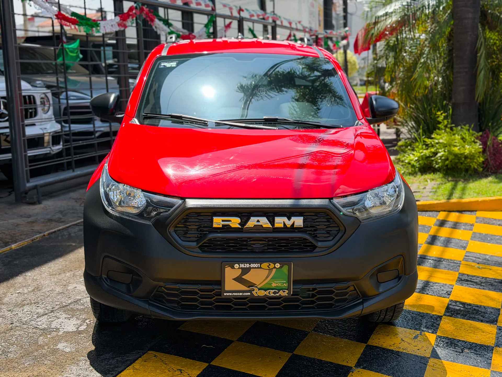 Car image 3