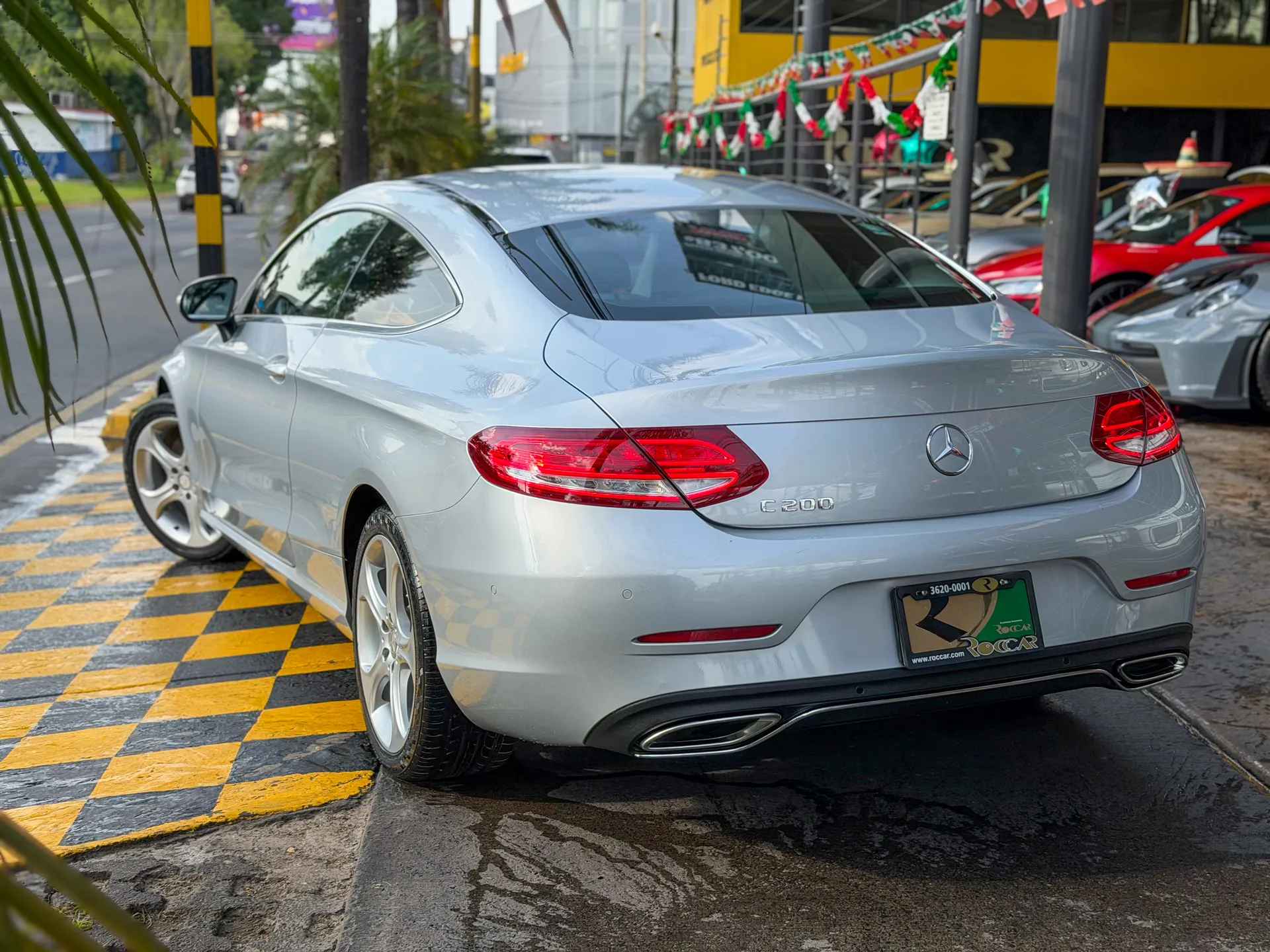 Car image 7