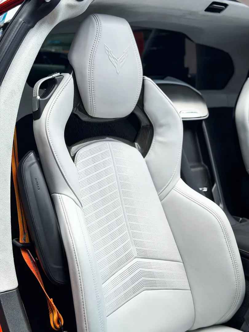 Car image 22