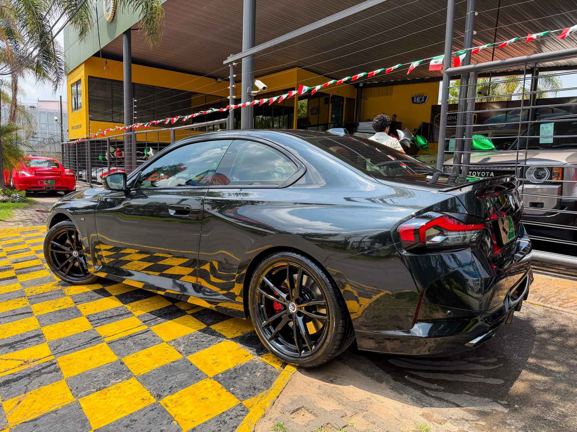Car image 8