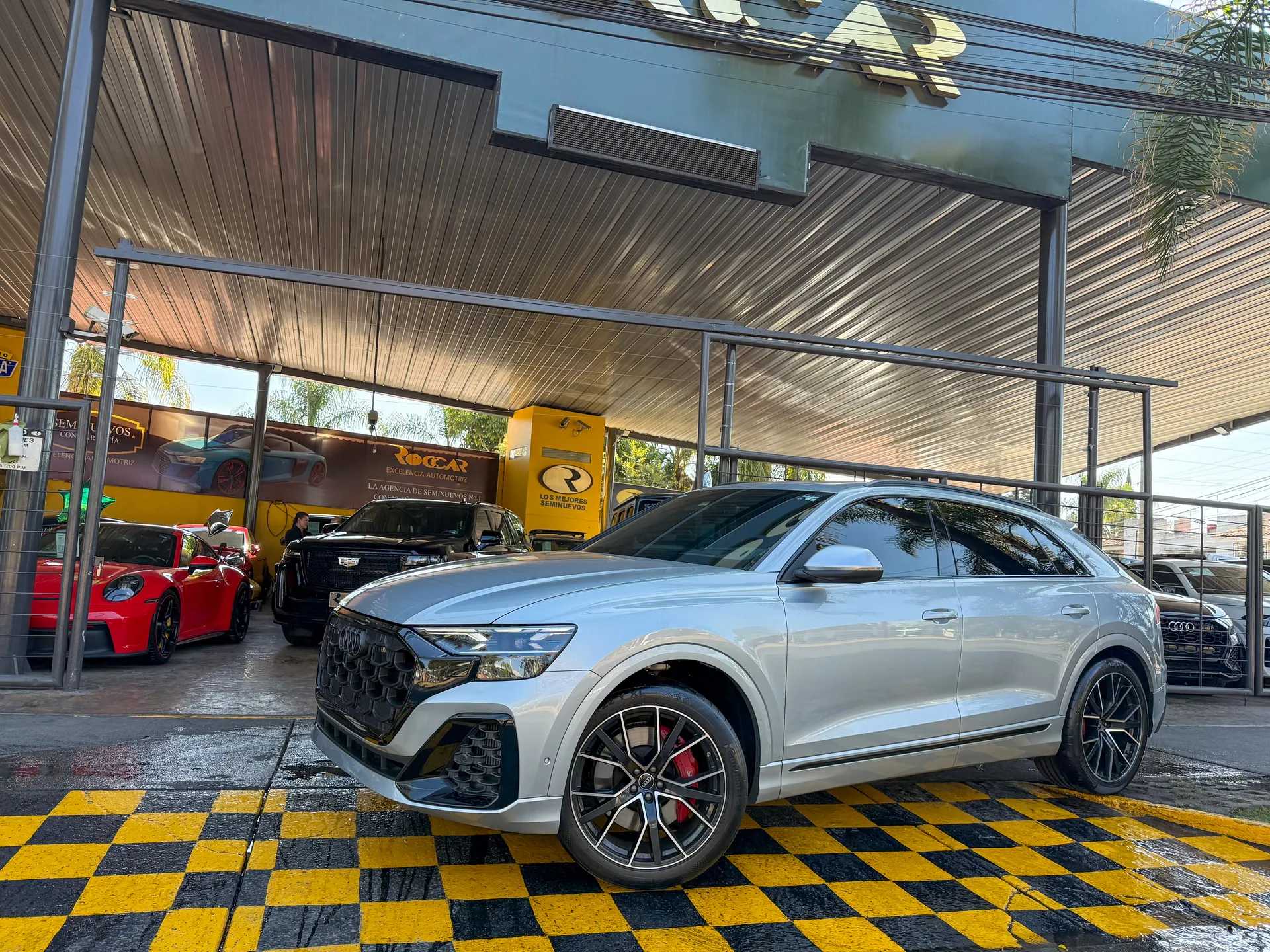 Audi Q8