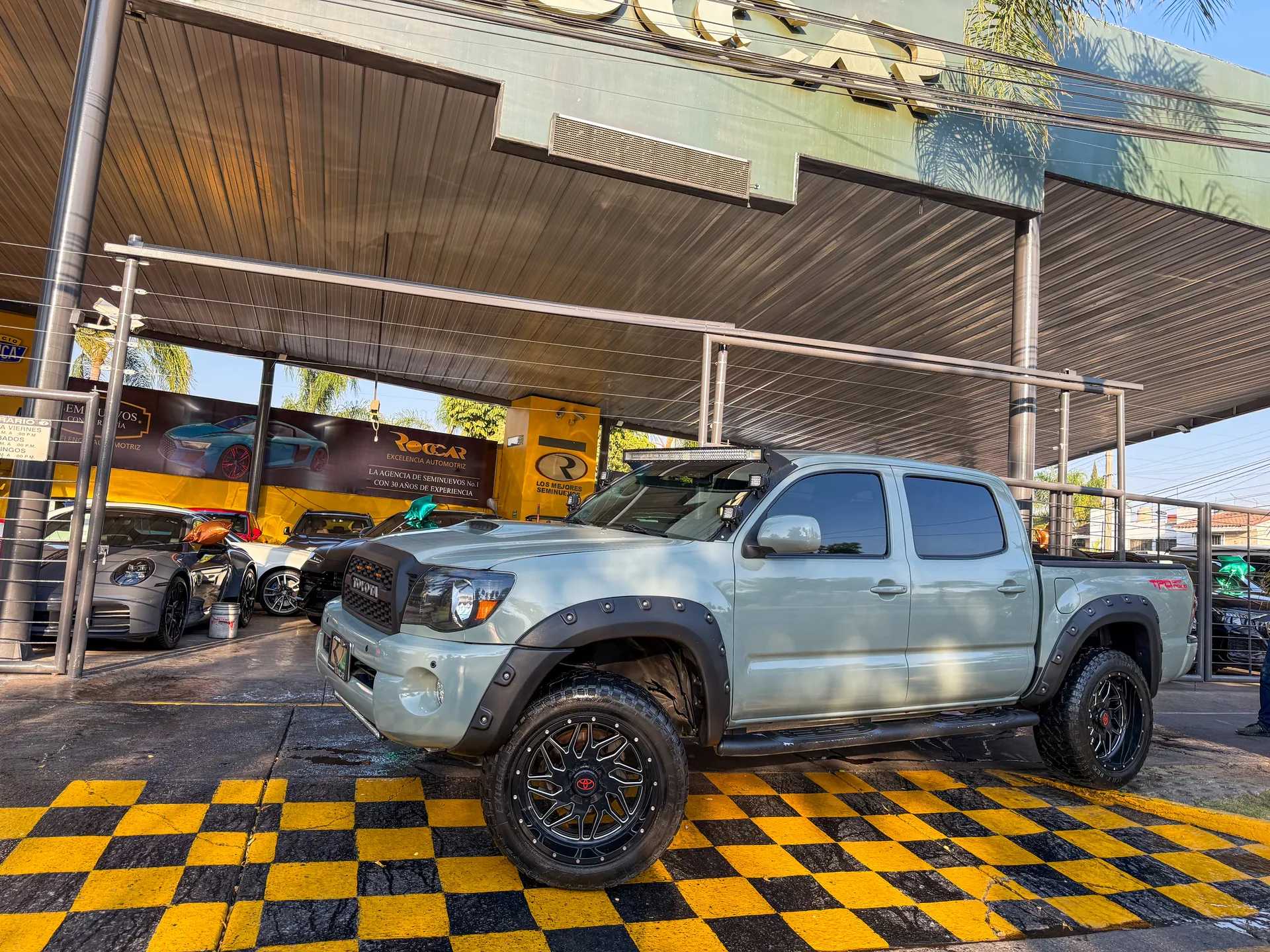 Toyota Tacoma