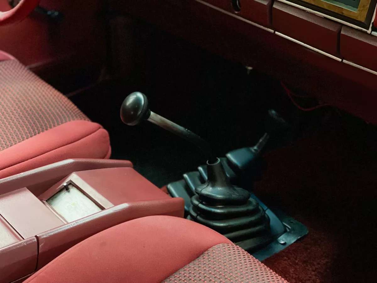 Car image 15
