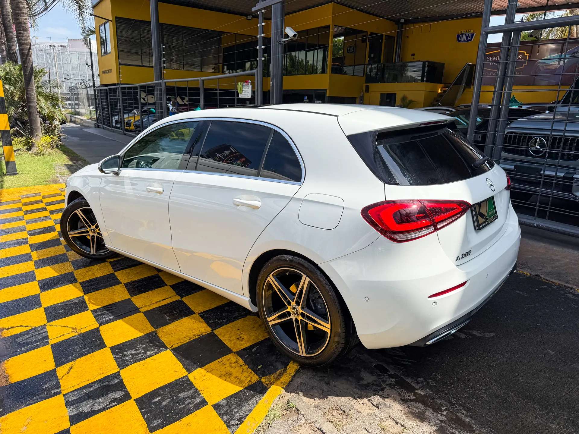 Car image 6