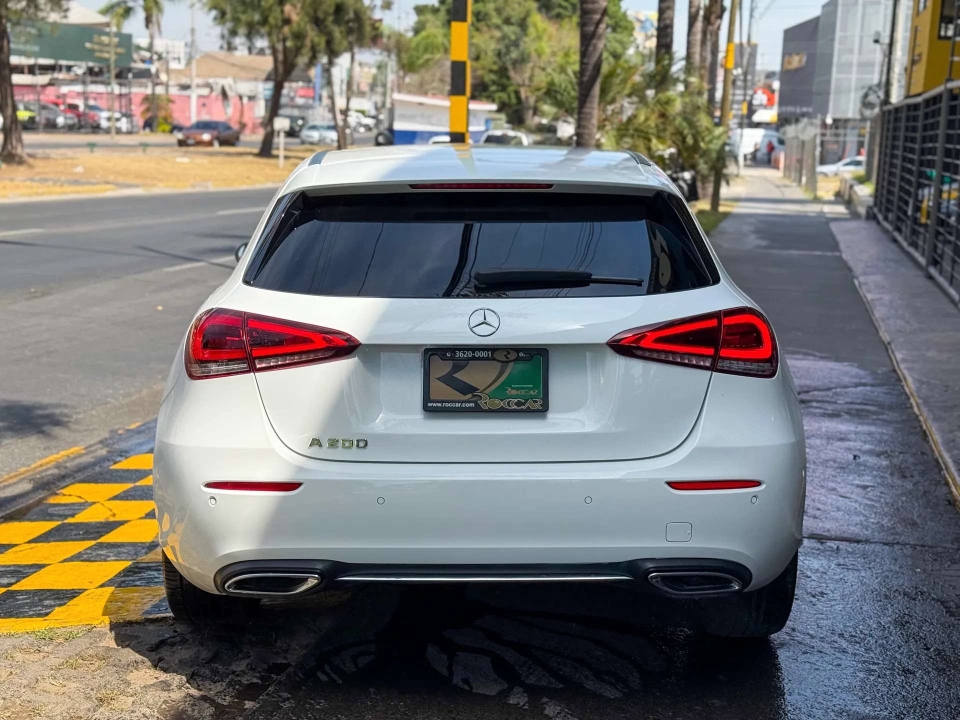Car image 8
