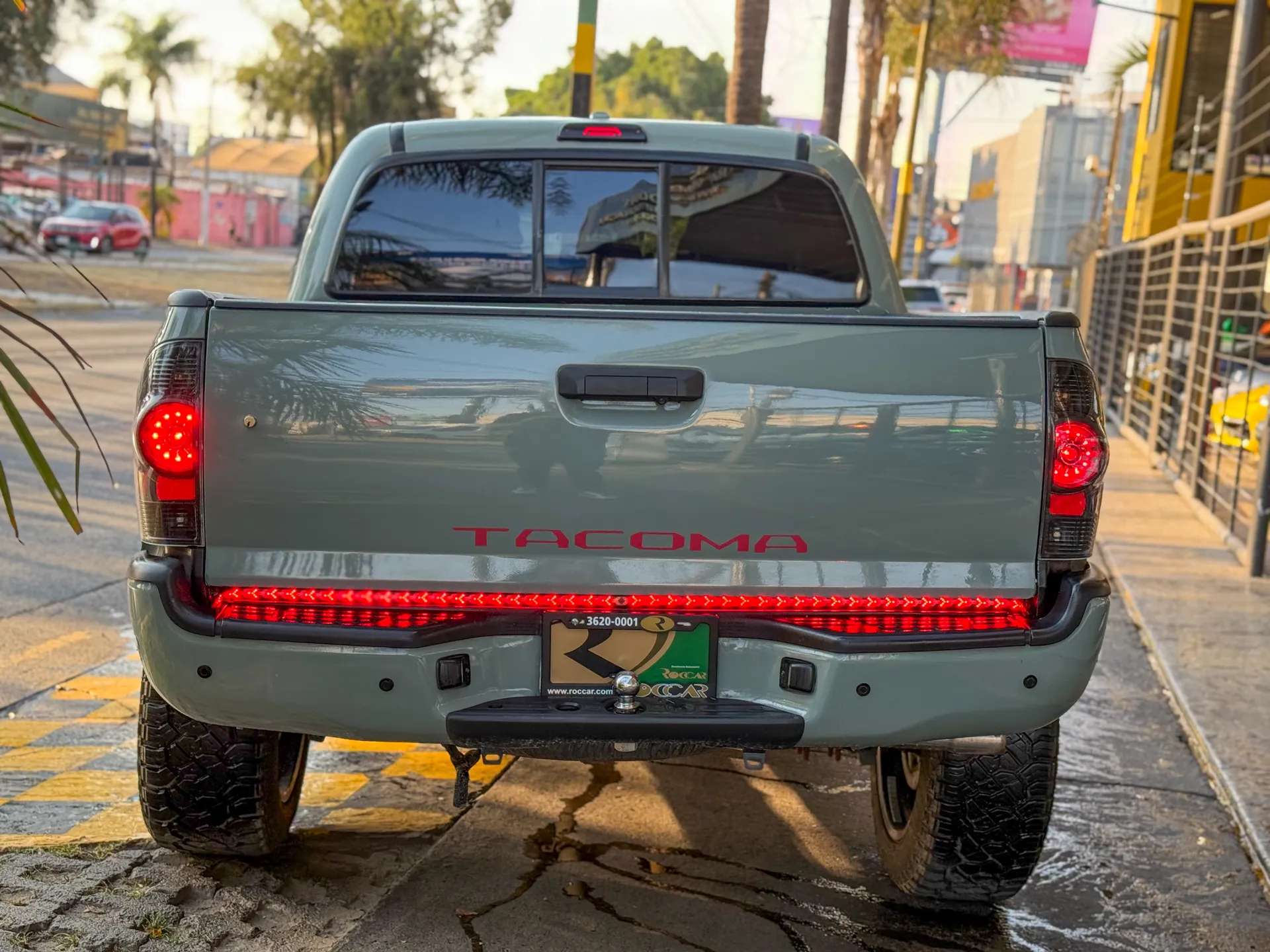 Car image 8