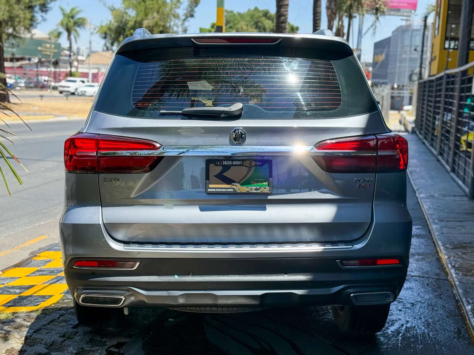 Car image 8