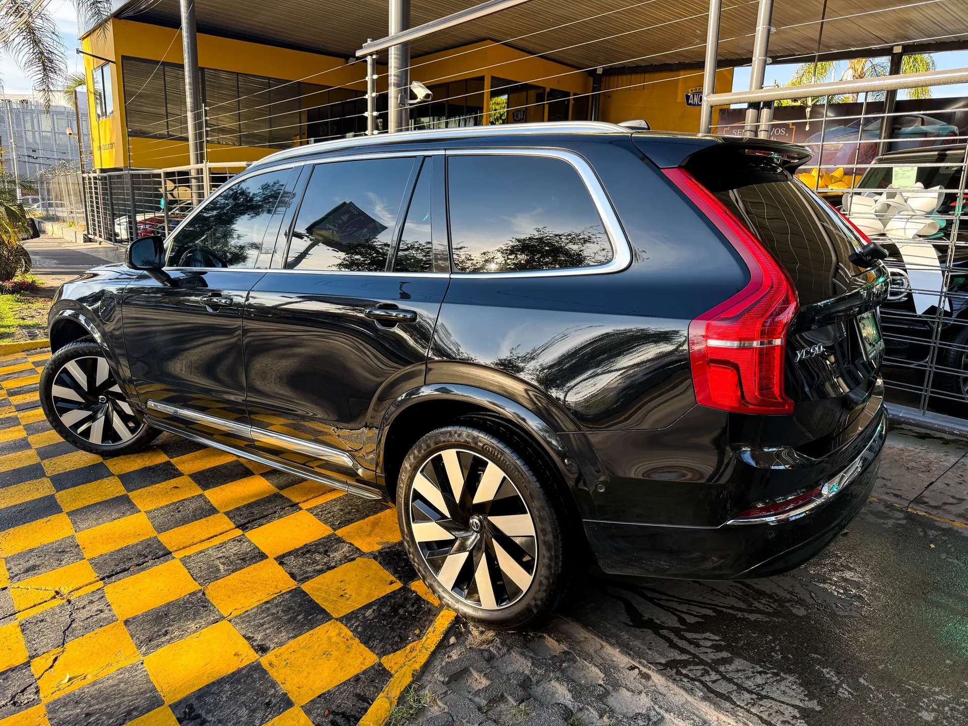 Car image 6