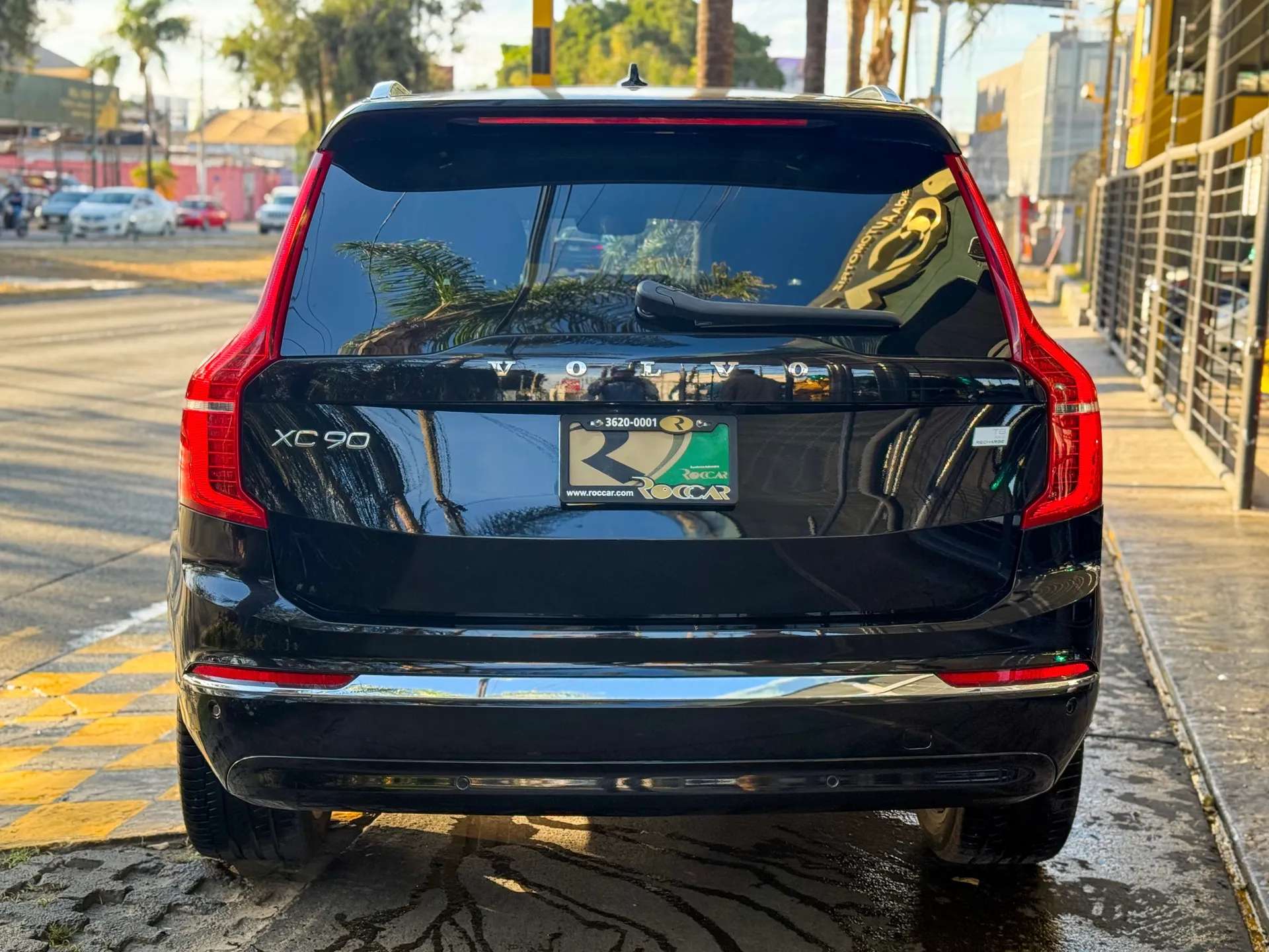 Car image 8