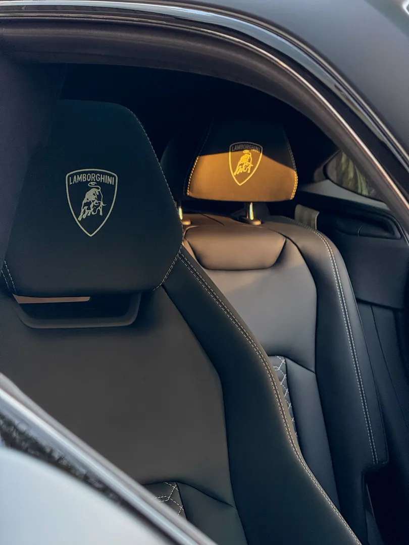 Car image 24