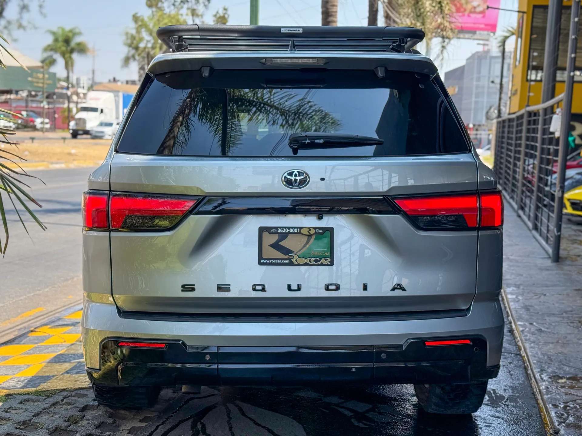Car image 8