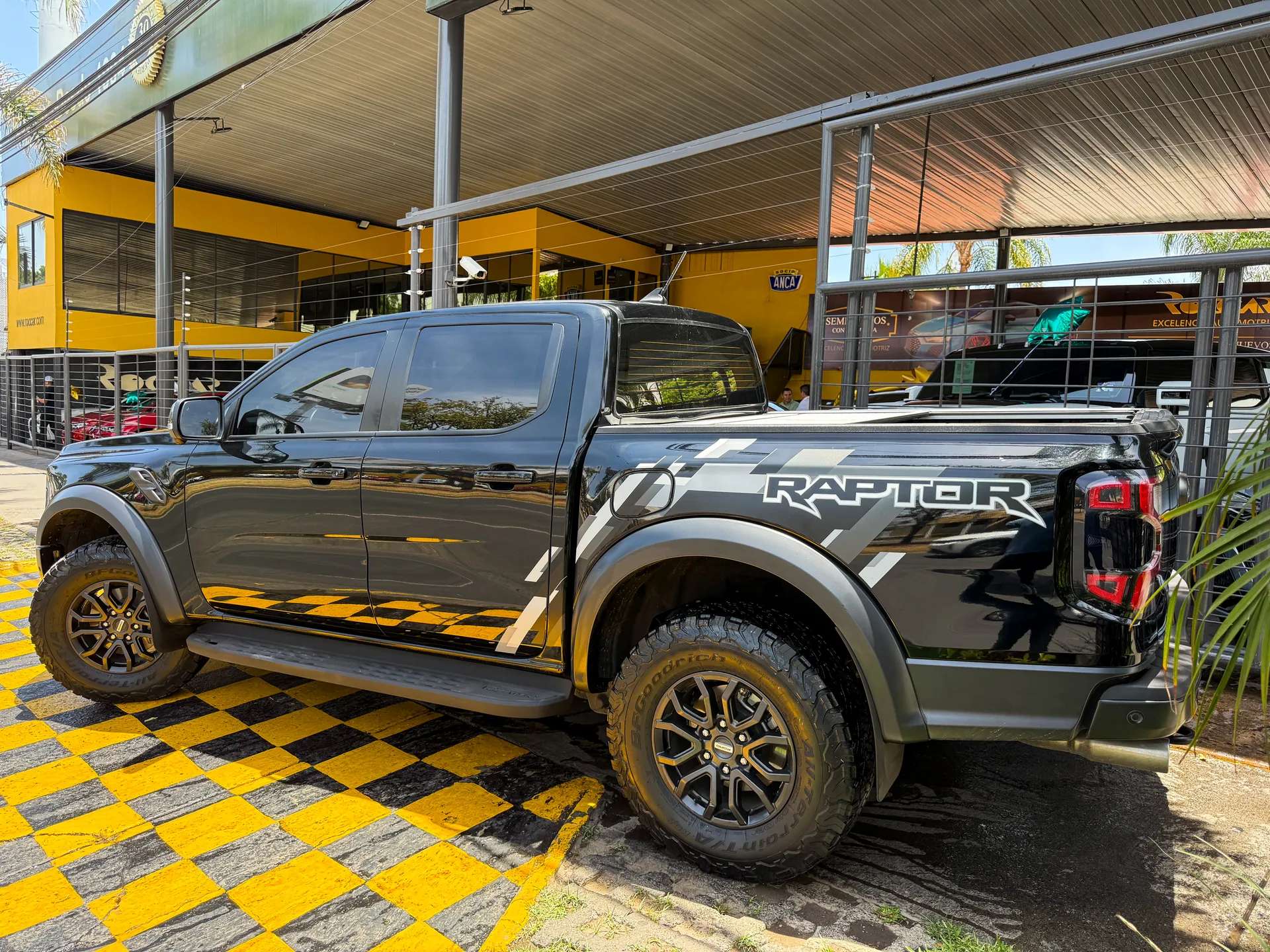 Car image 6