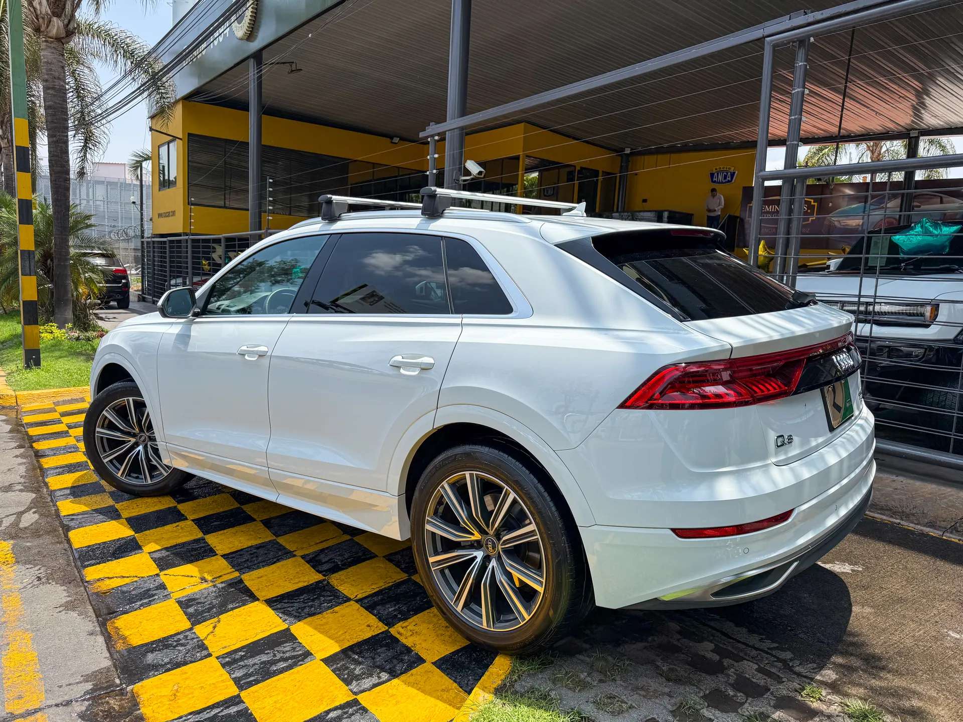 Car image 6