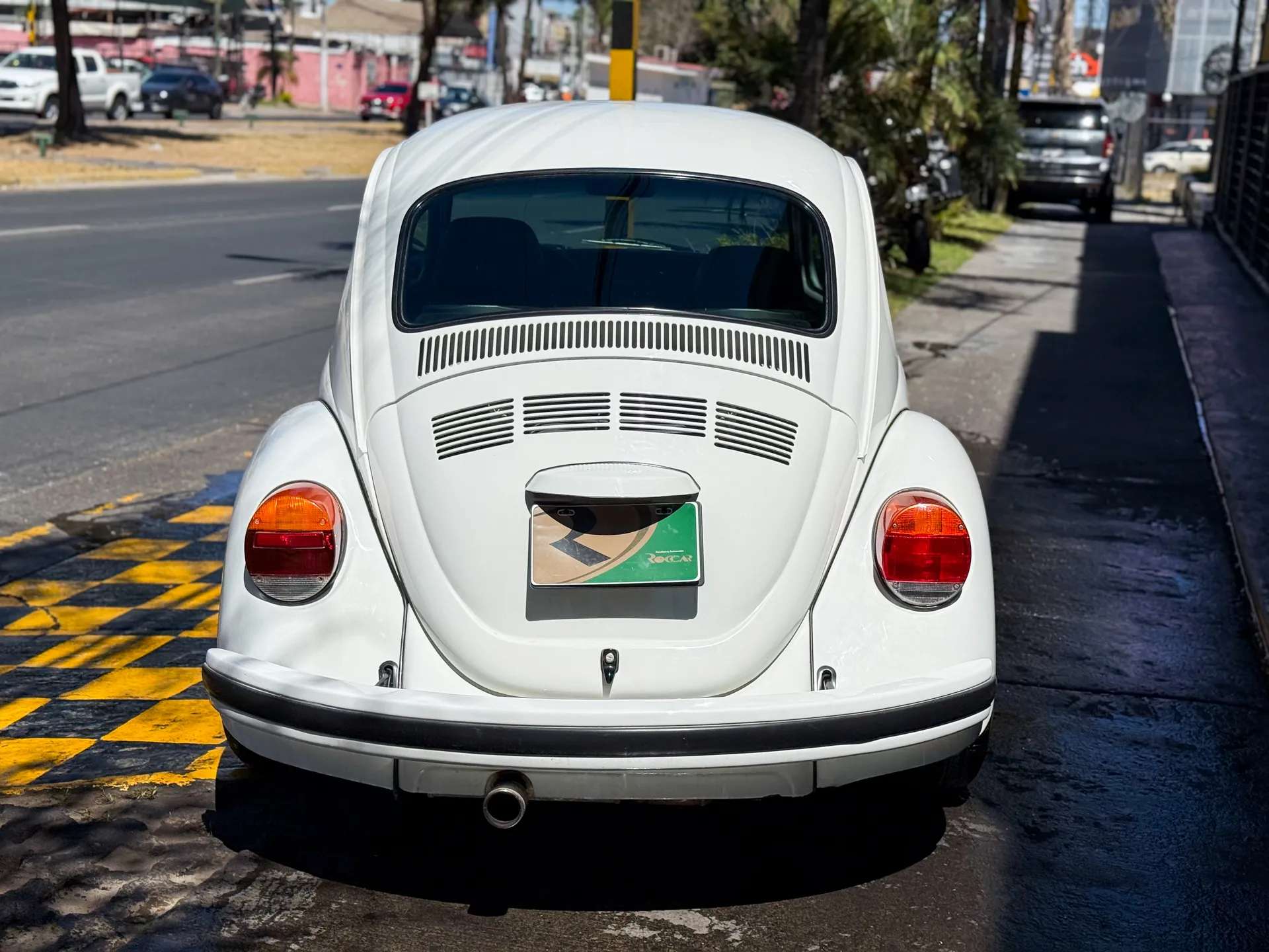 Car image 8