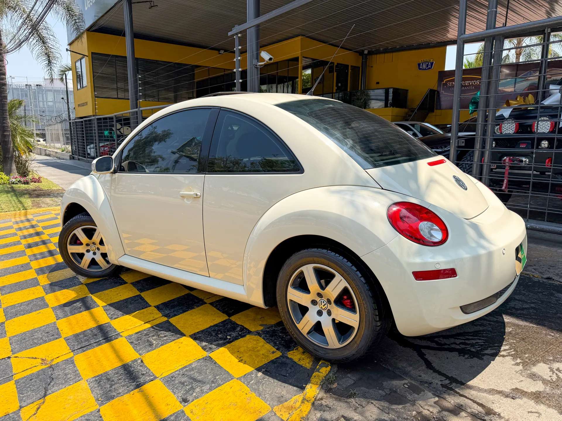 Car image 6