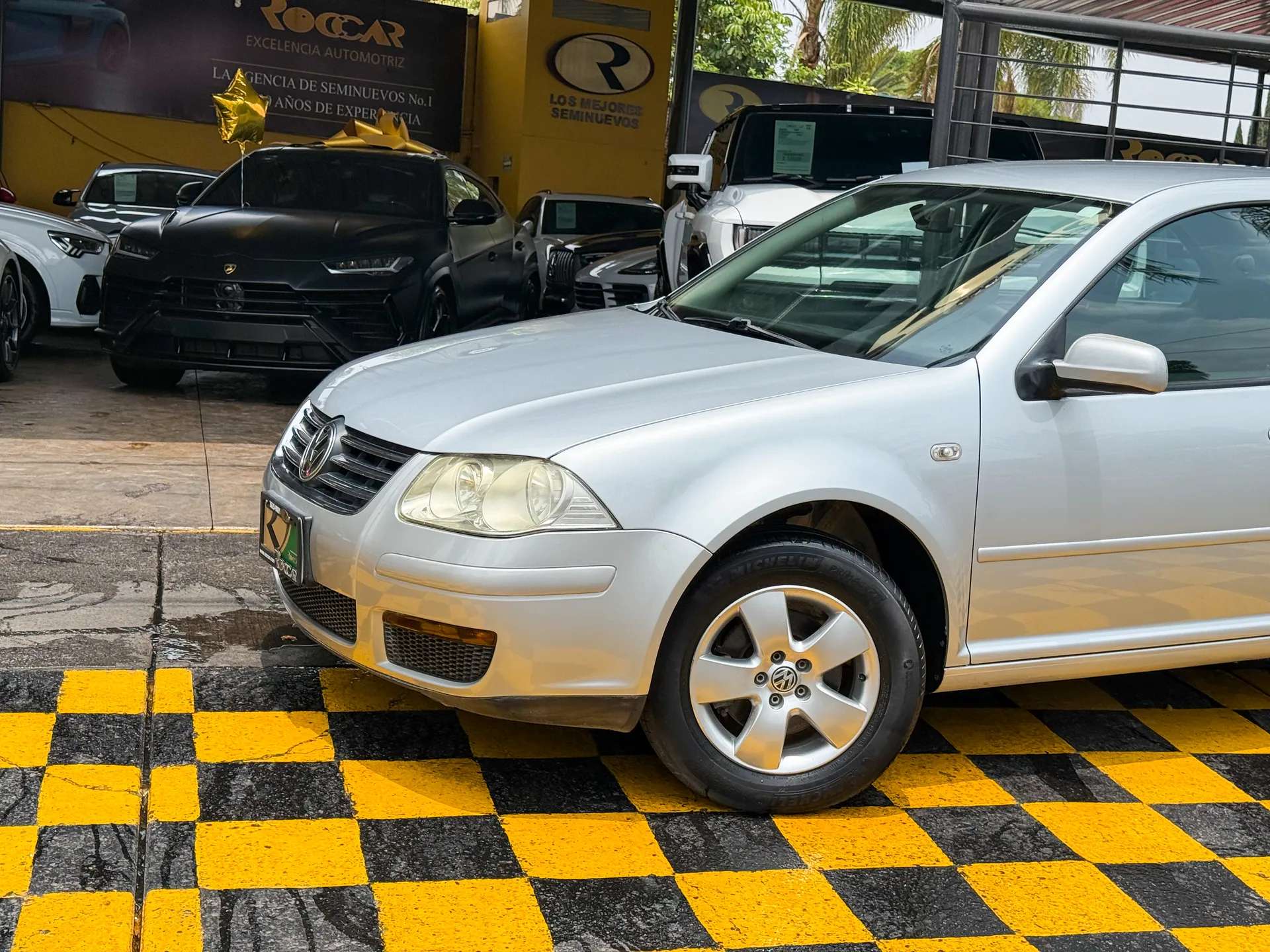 Car image 2