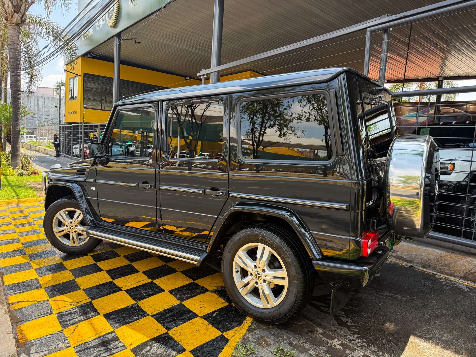 Car image 6