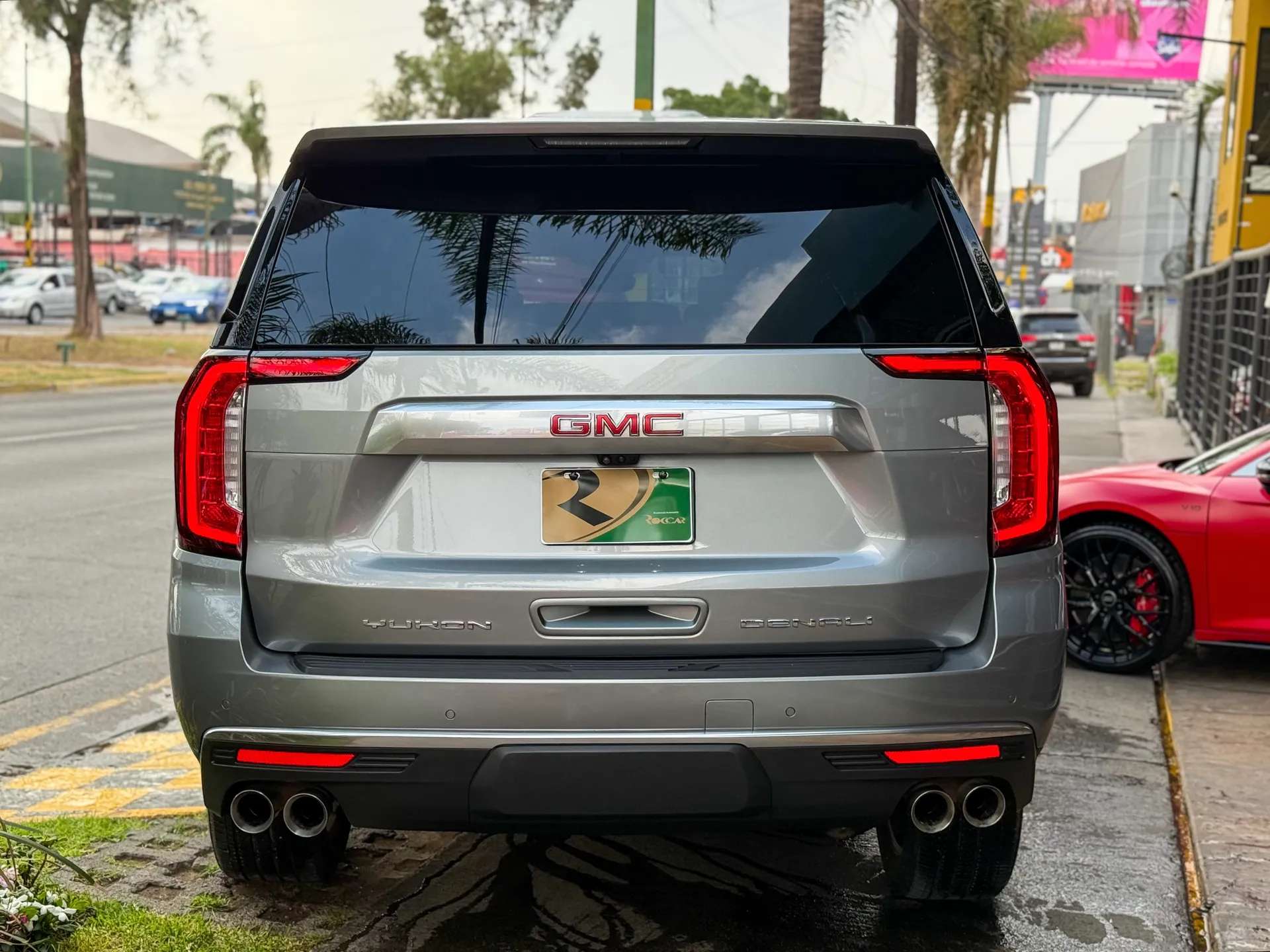 Car image 8