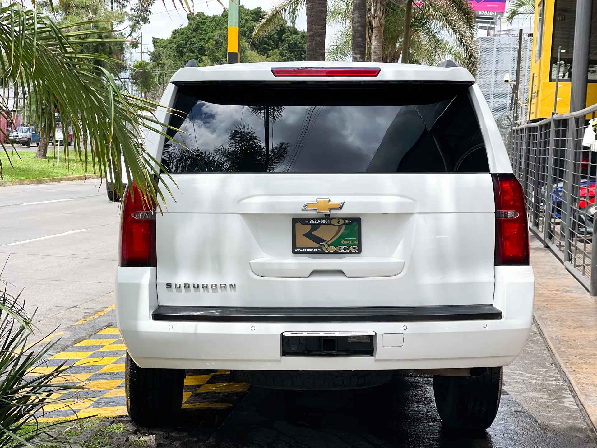 Car image 7