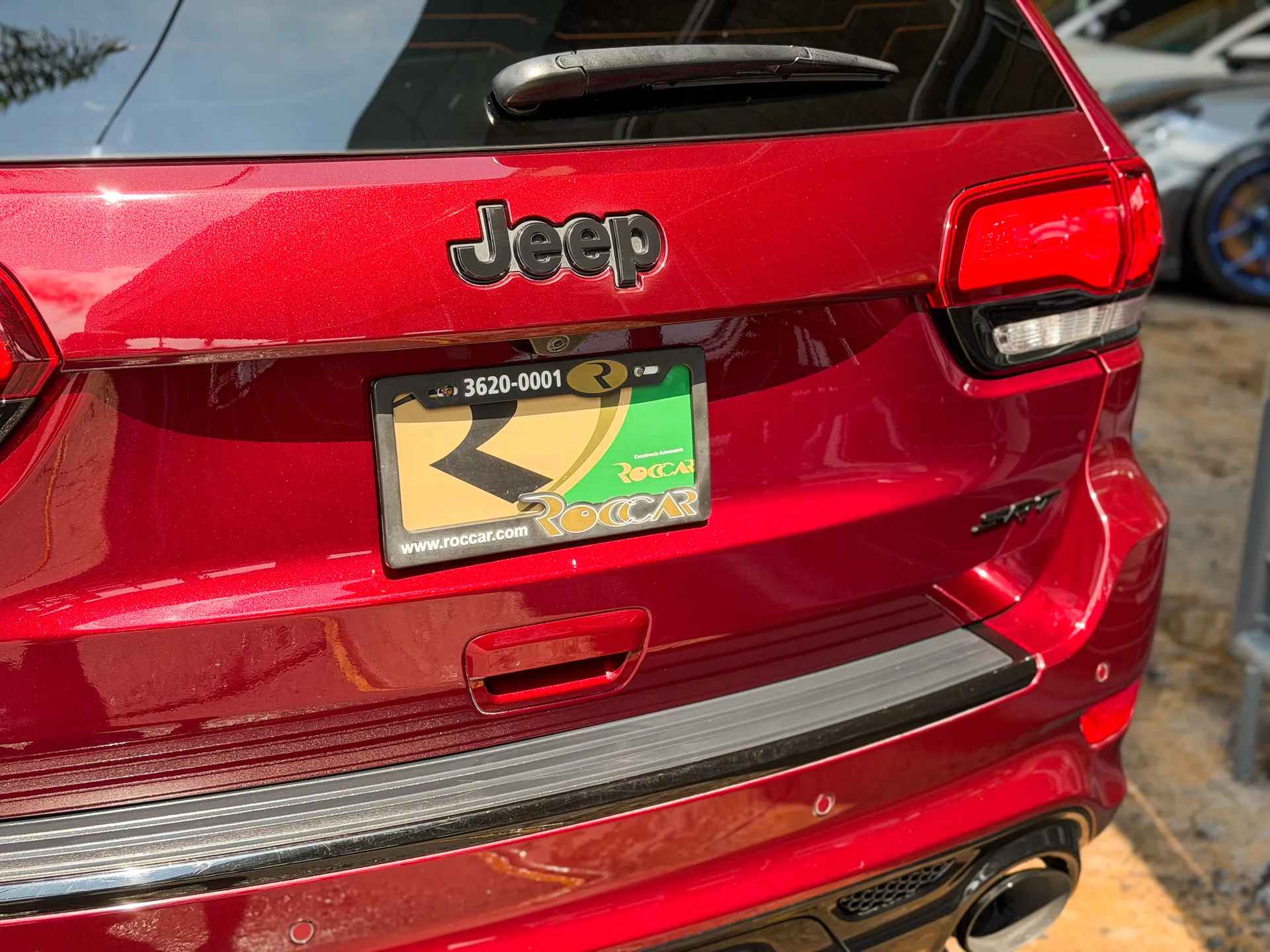 Car image 10
