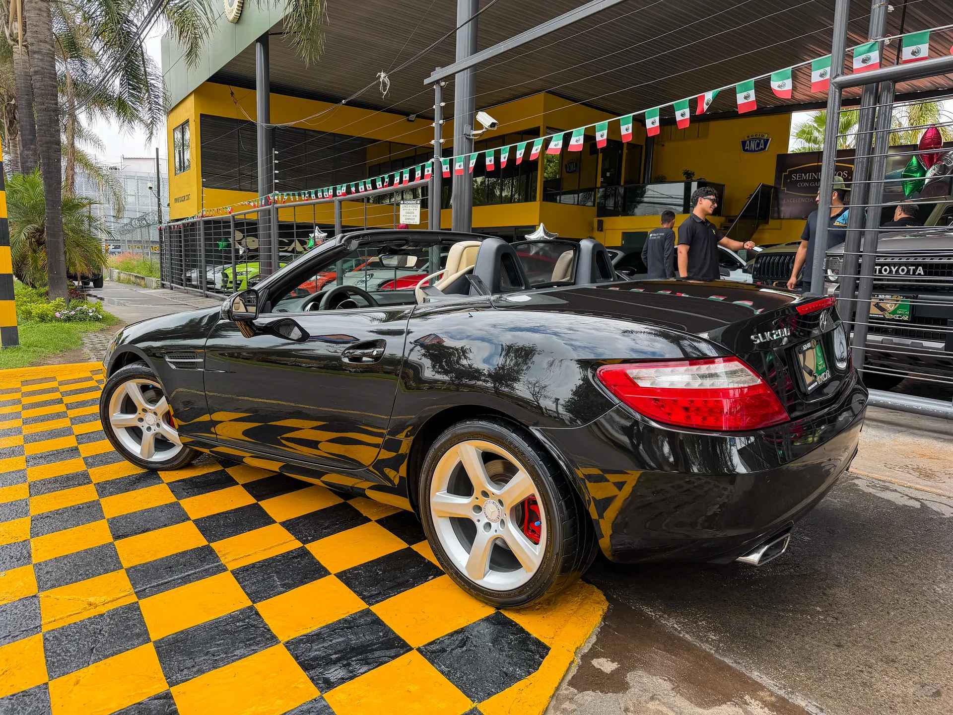 Car image 6