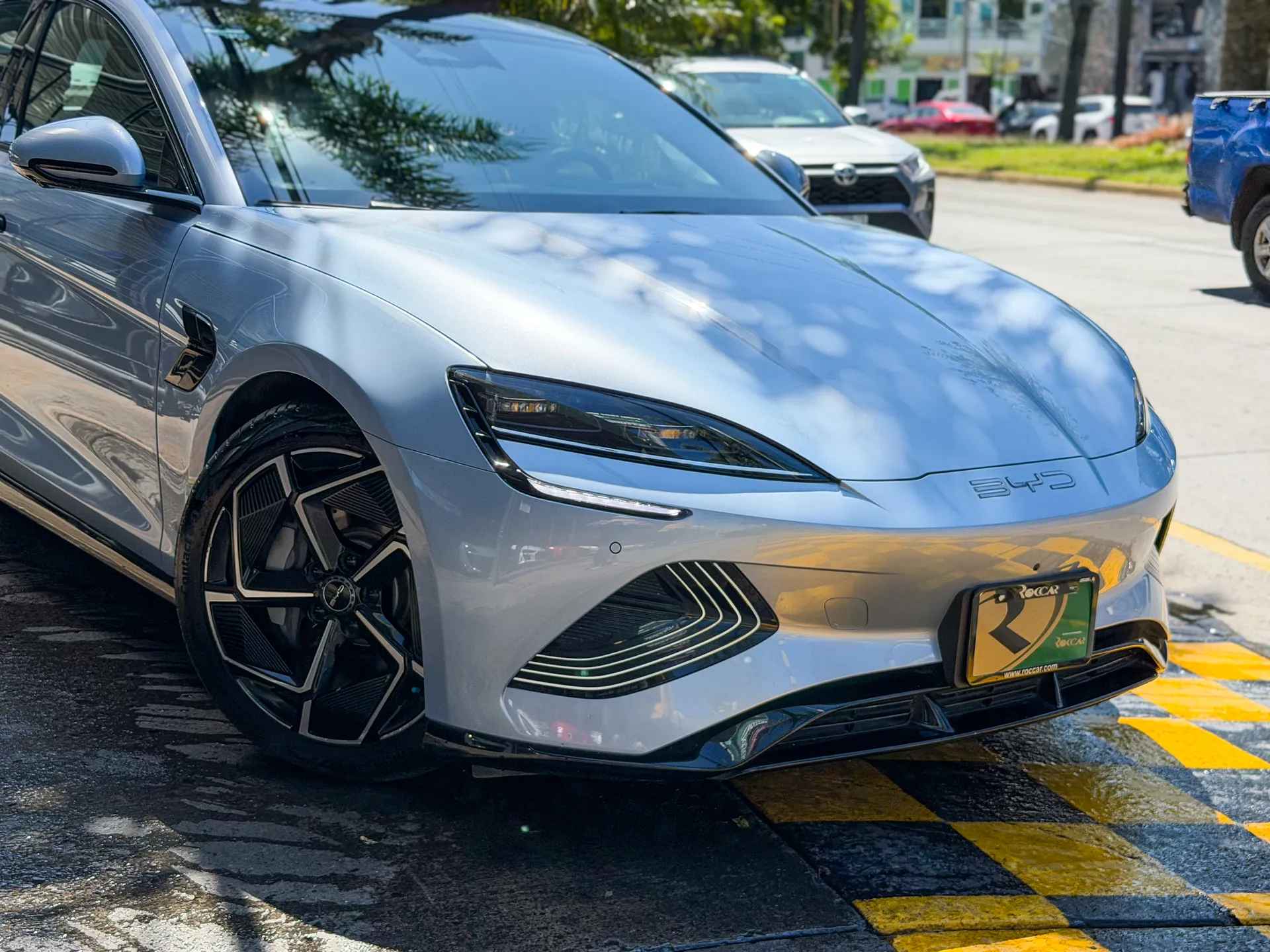Car image 5